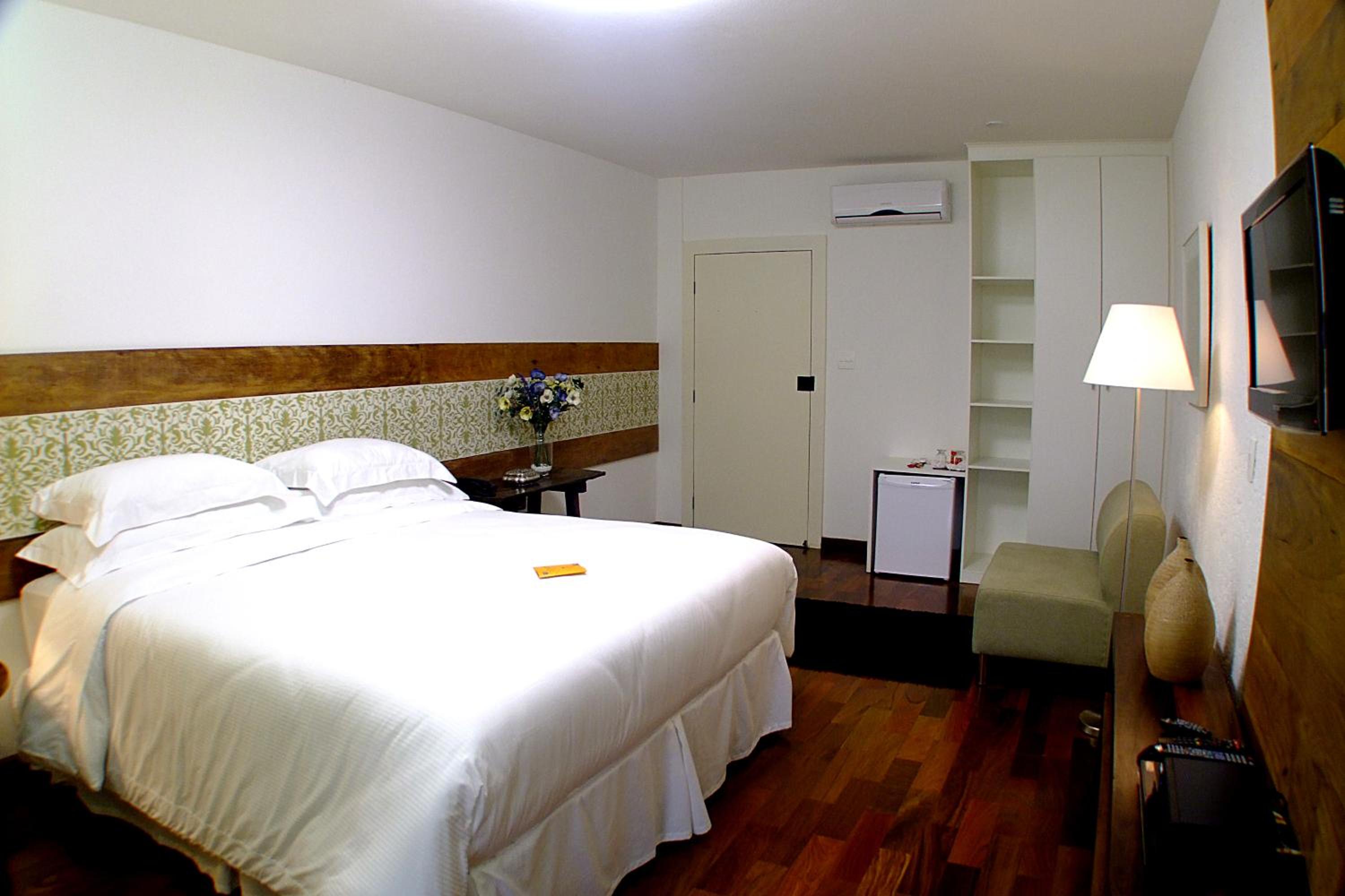 Suite with Spa Bath photo 2