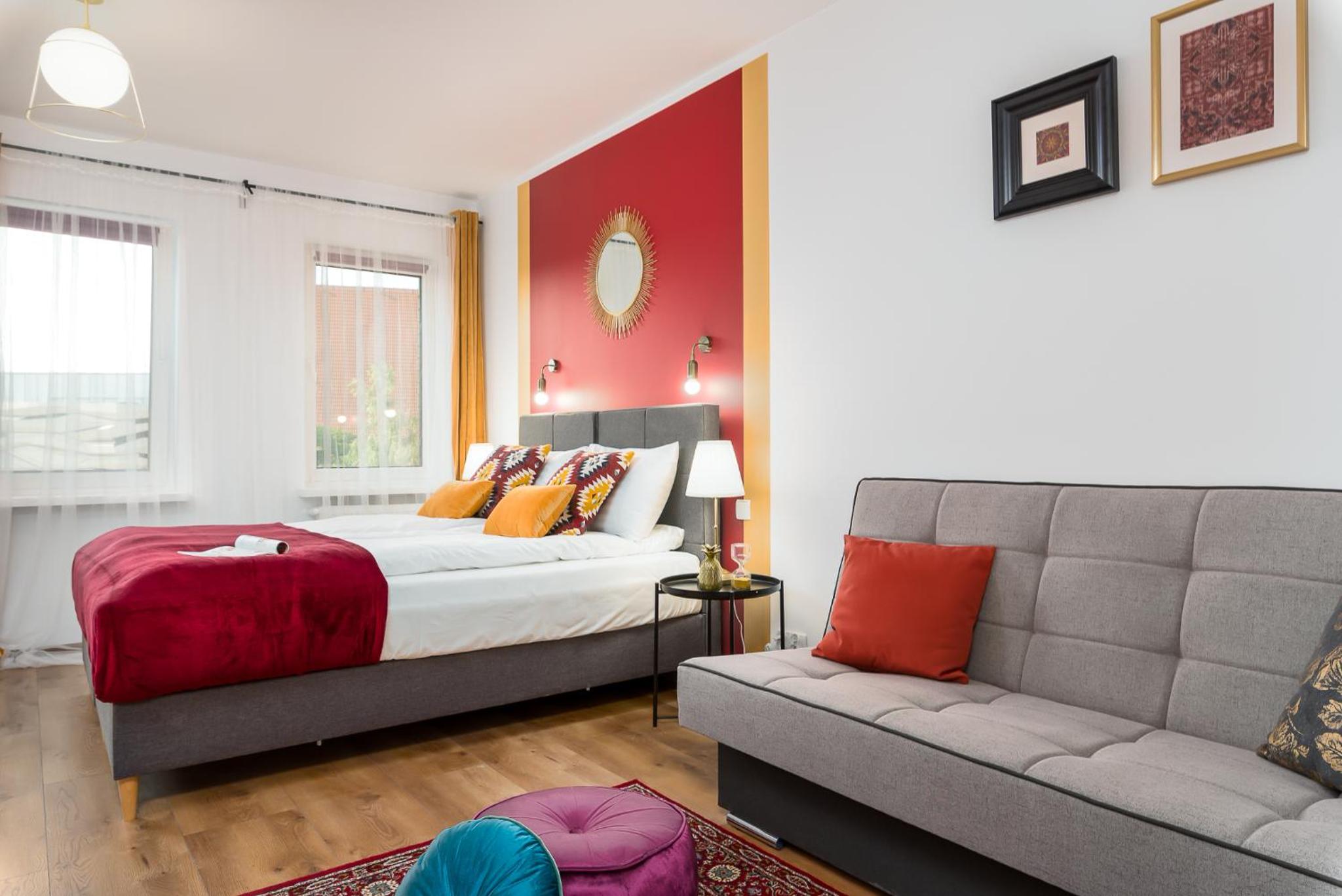One-Bedroom Apartment - Photo 11
