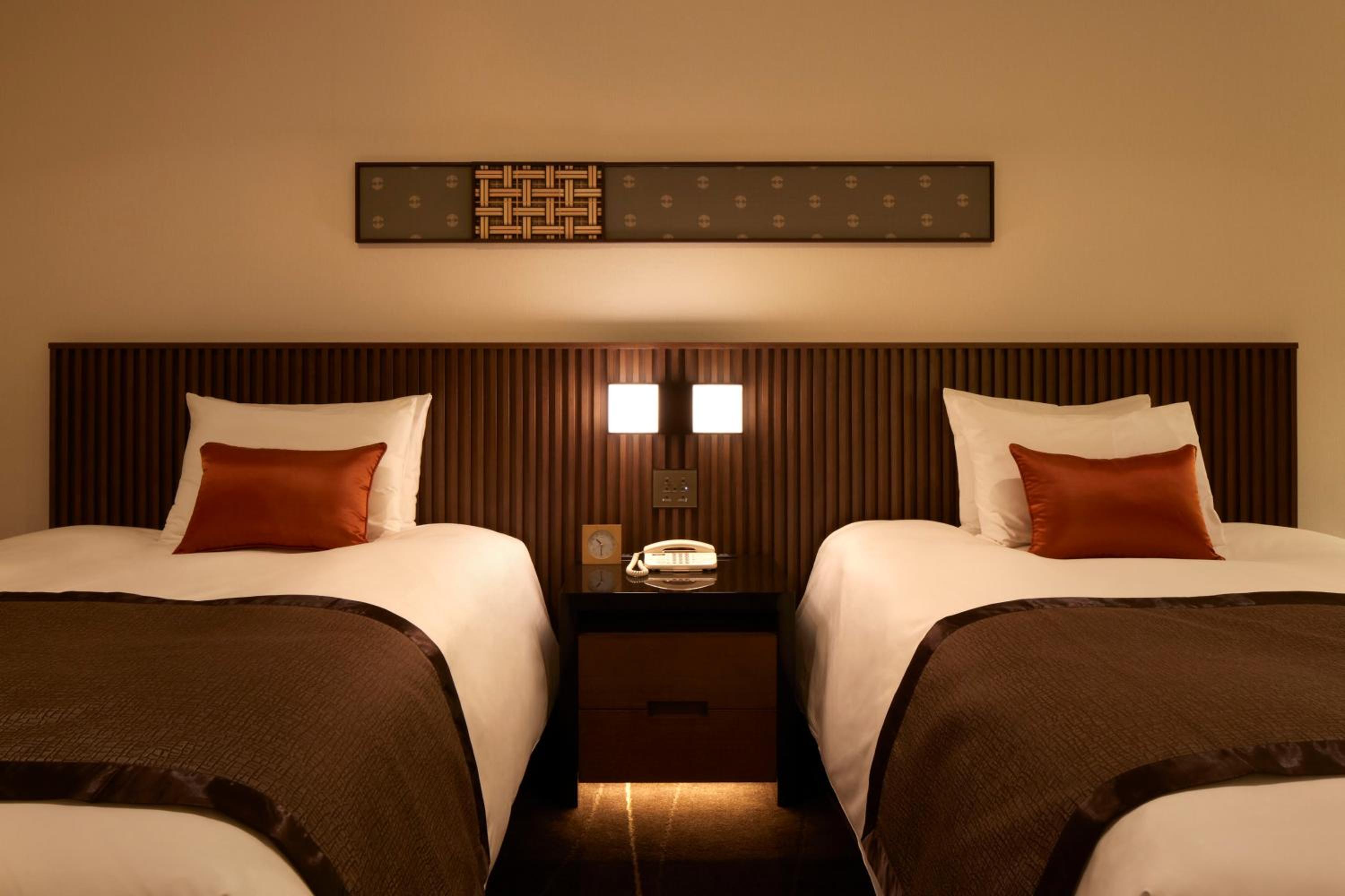 Tower Side Deluxe Twin Room (Non-Smoking) Tokyo Tower View + Sauna Access