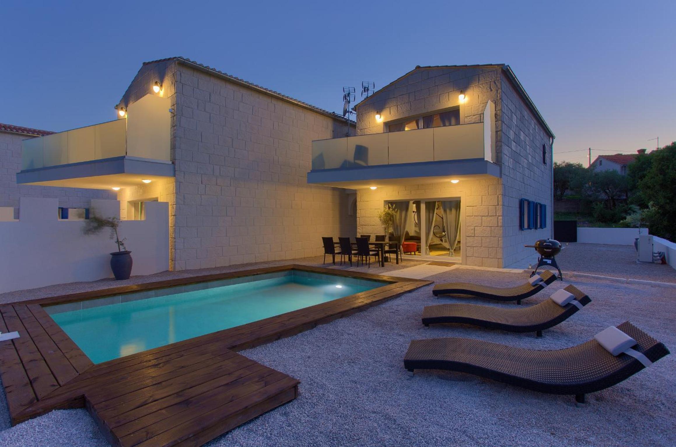 Deluxe Two-Bedroom Villa with Private Pool photo 2