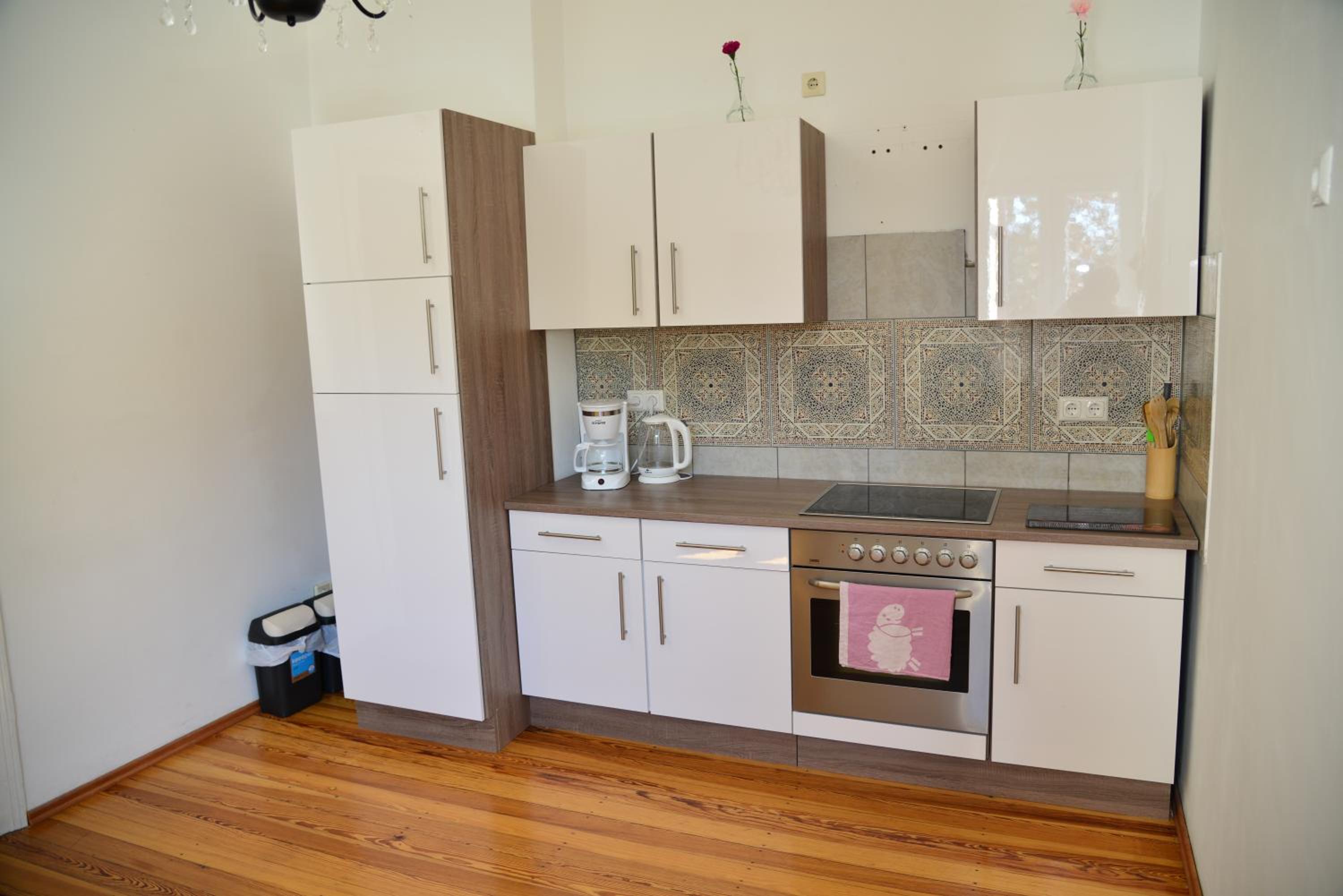 Two-Bedroom Apartment - Photo 25