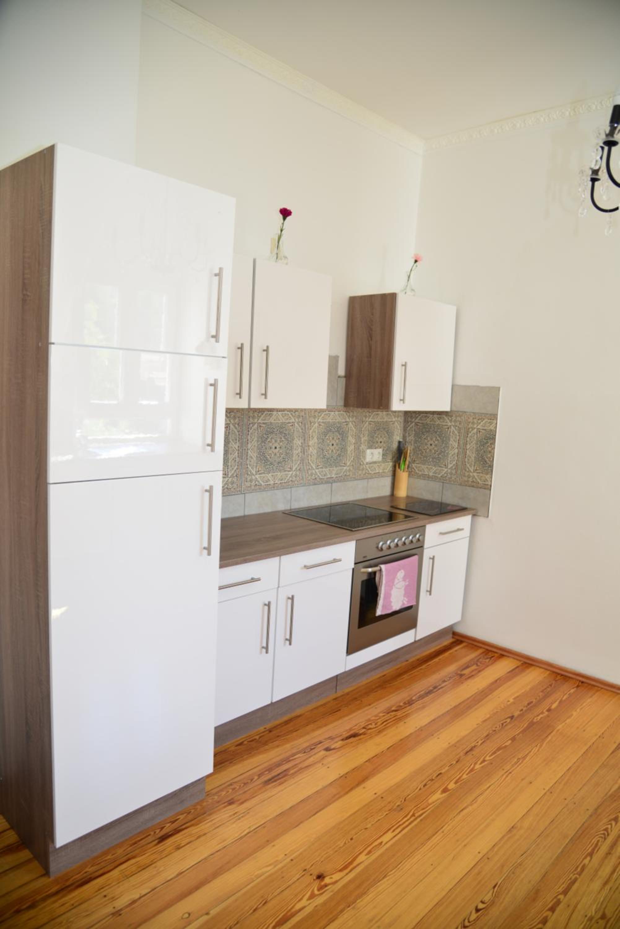 Two-Bedroom Apartment - Photo 4