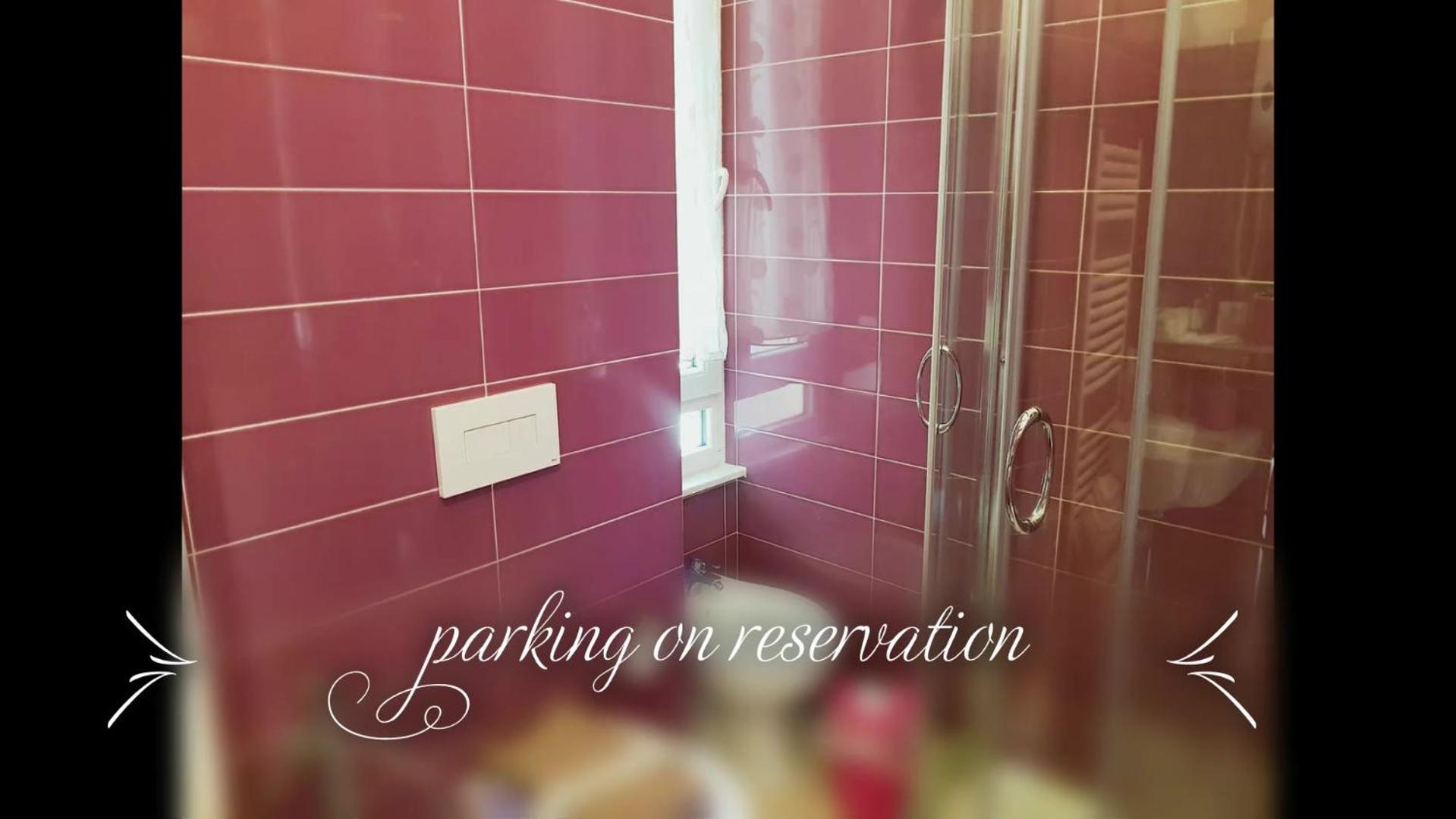 Double Room with Spa Bath - Photo 9