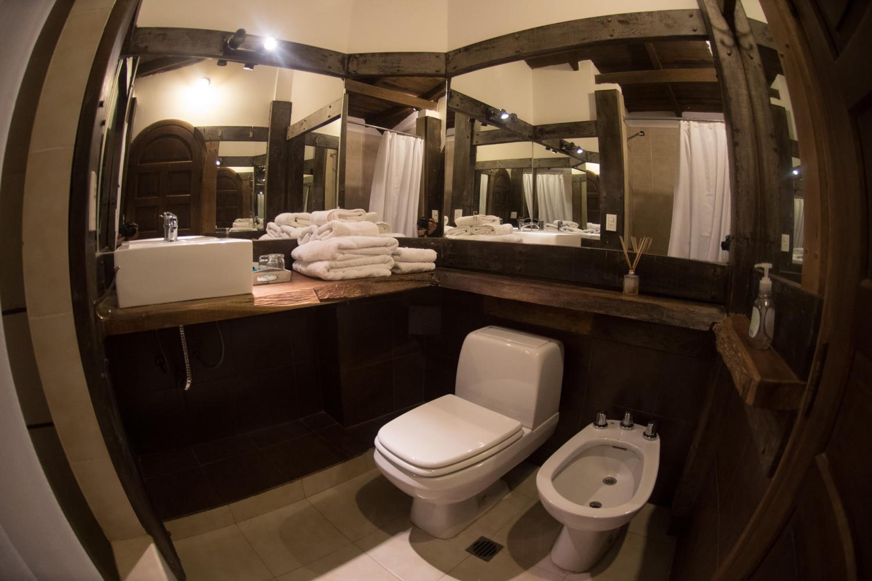 Double Room with Shared Bathroom photo 2