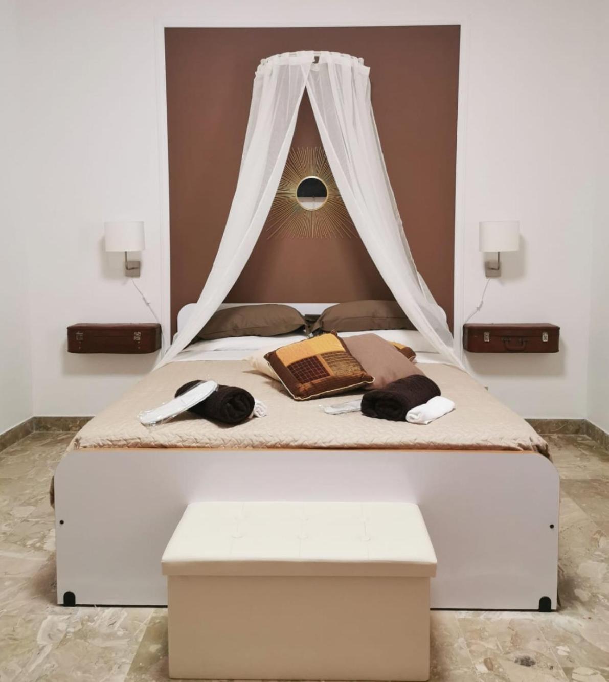 Double Room with Private Bathroom - Photo 1