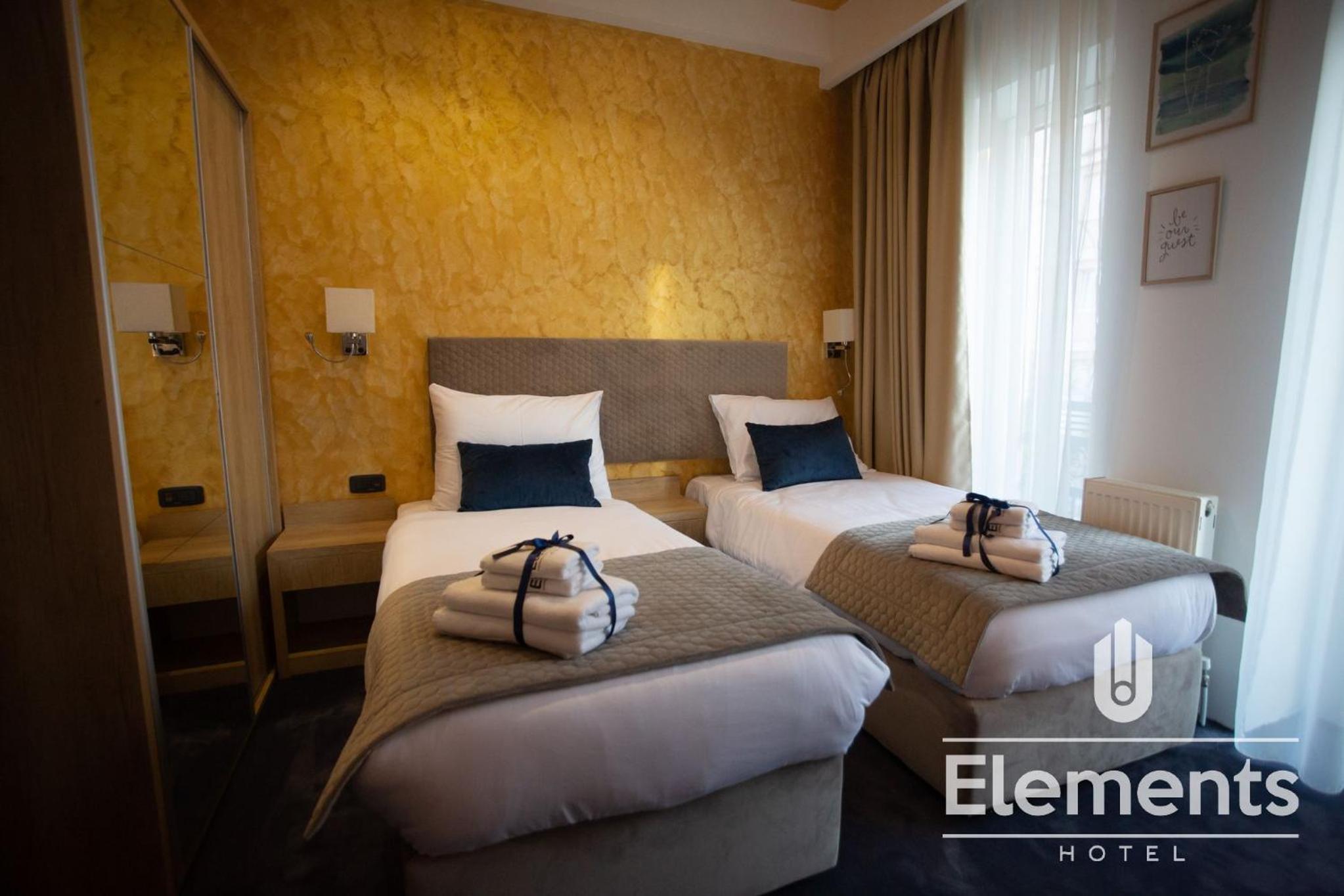 Twin Room with Balcony photo 2