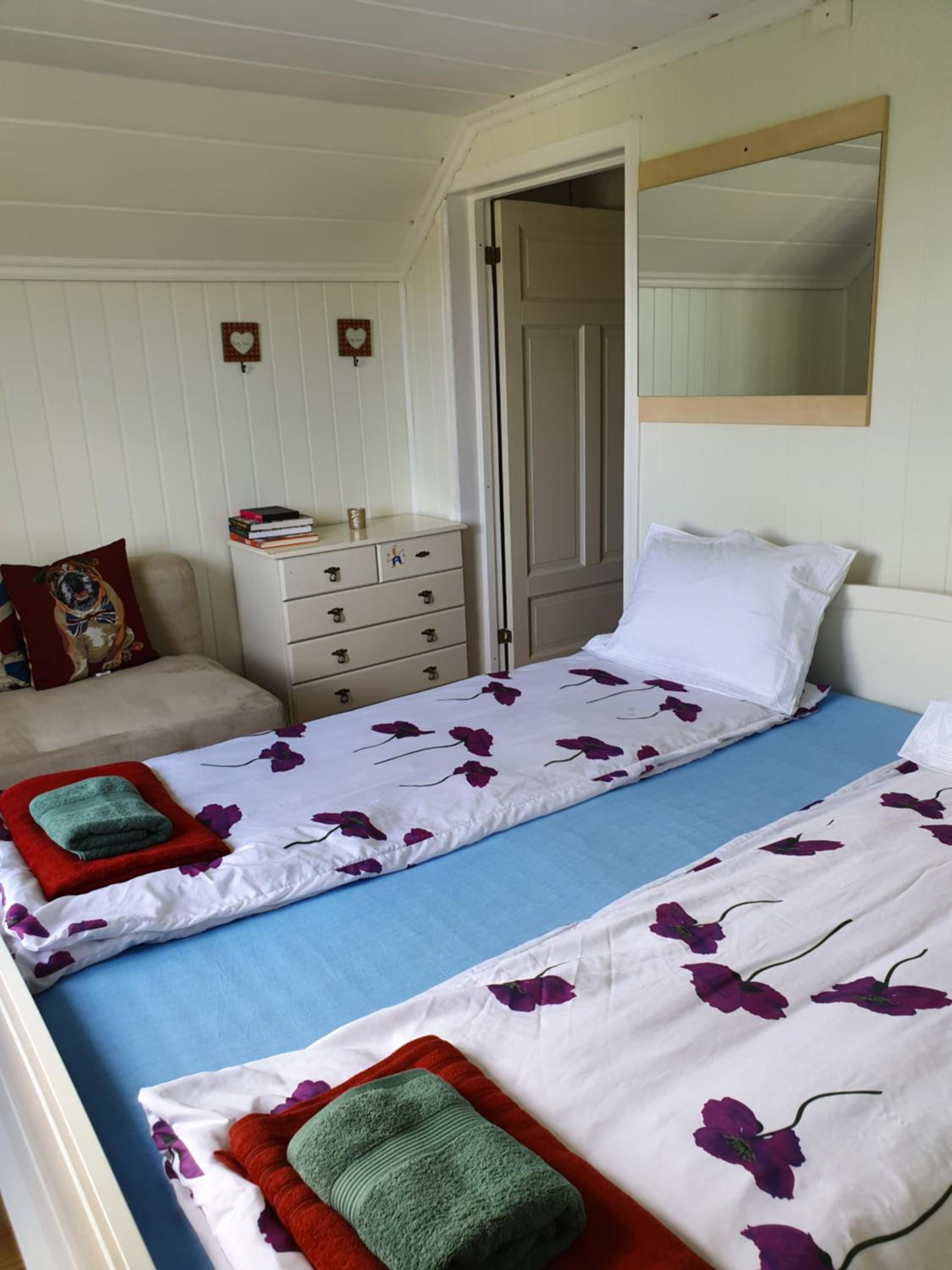 Three-Bedroom House - Photo 22