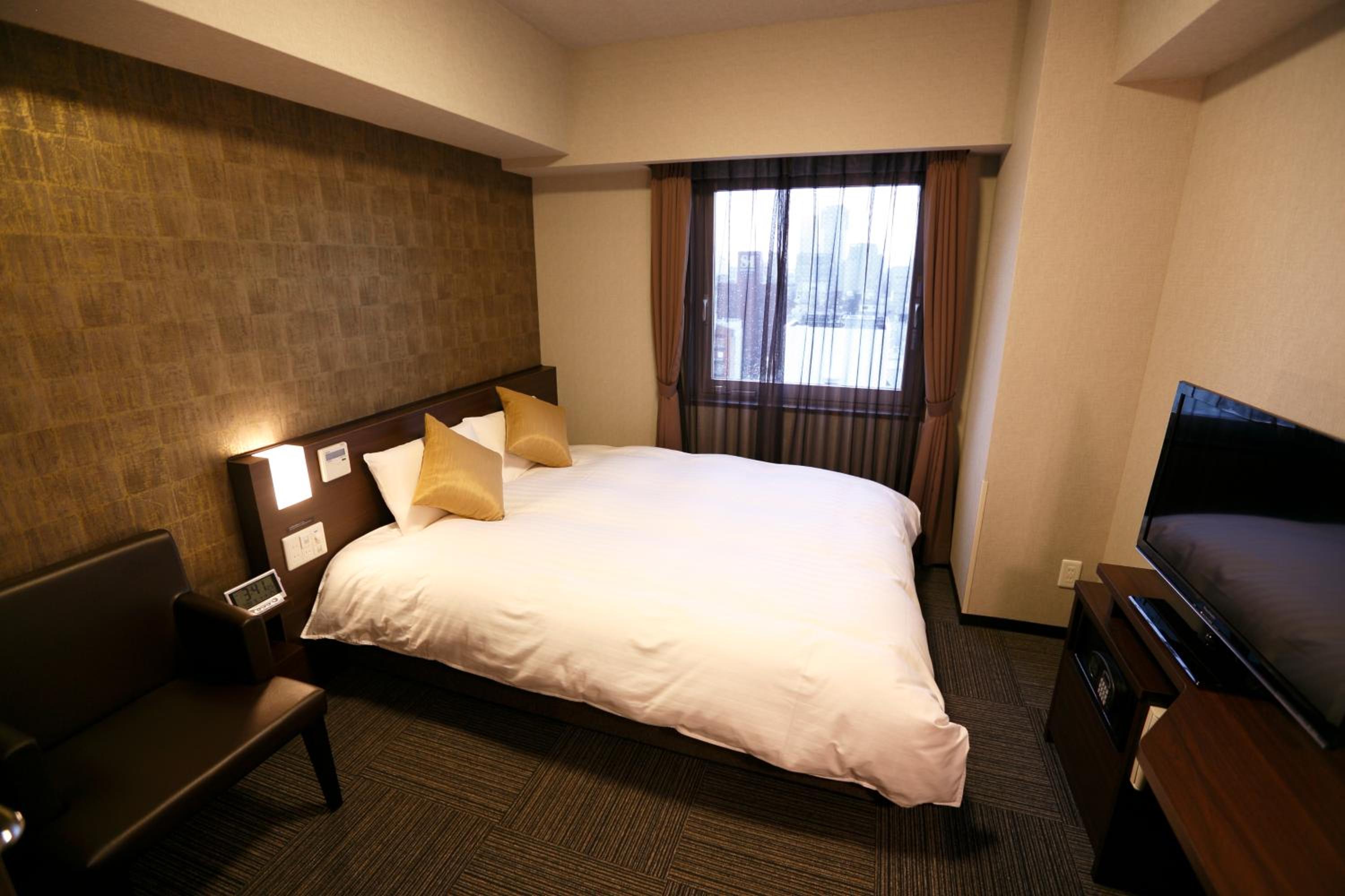 Queen Room without Cleaning Service photo 1