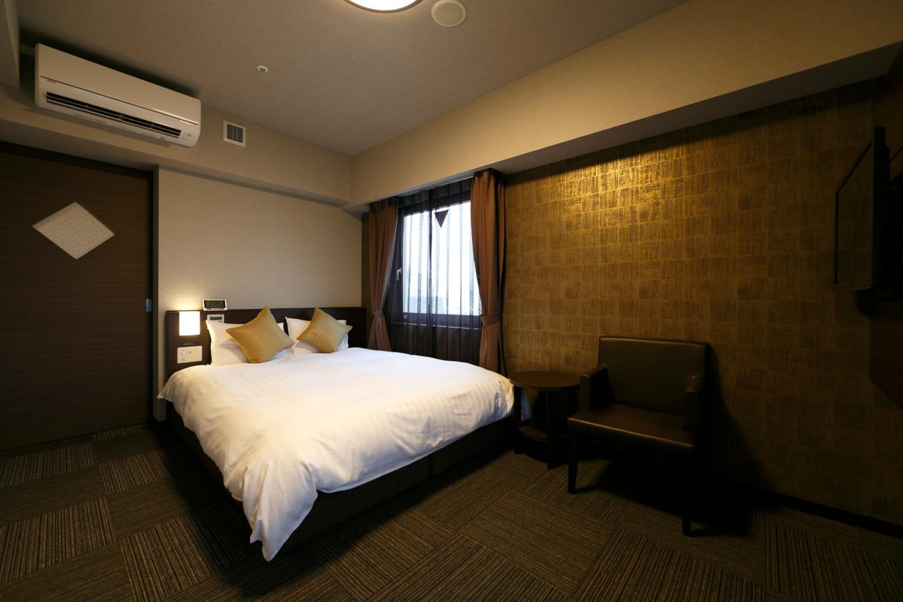 Deluxe Queen Room without Cleaning Service photo 1