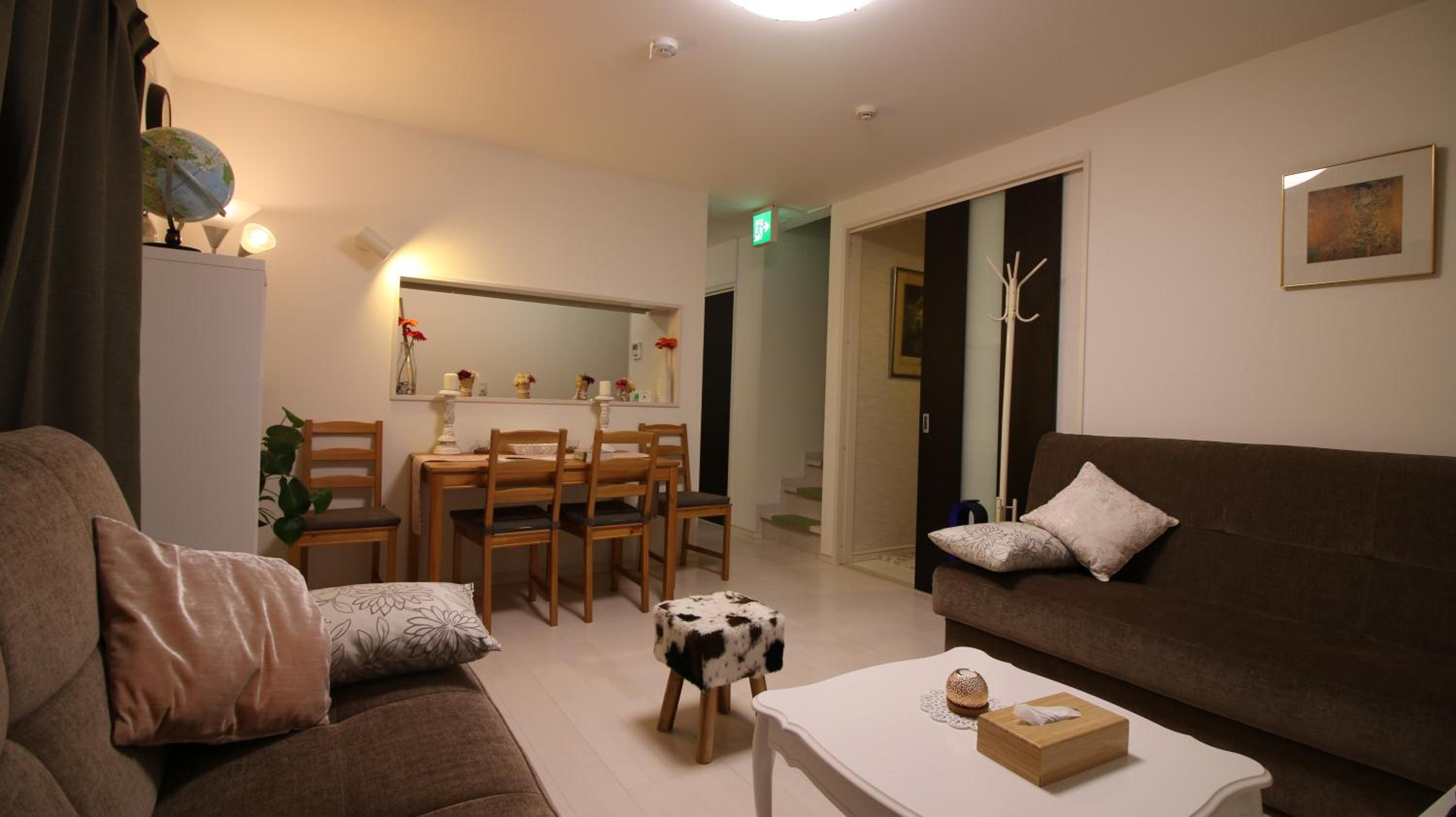 Three-Bedroom House photo 3