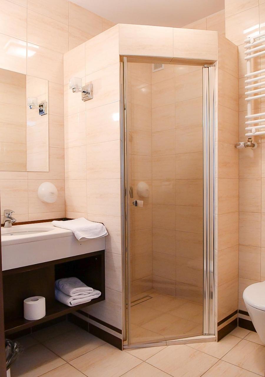 Double or Twin Room photo 2