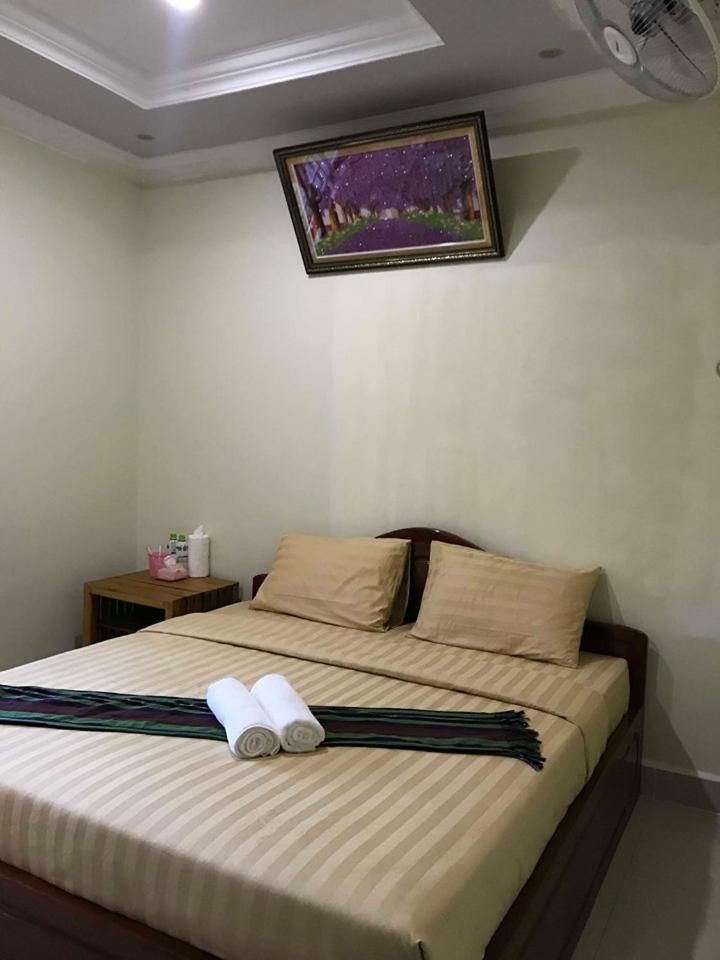 Large Double Room photo 3