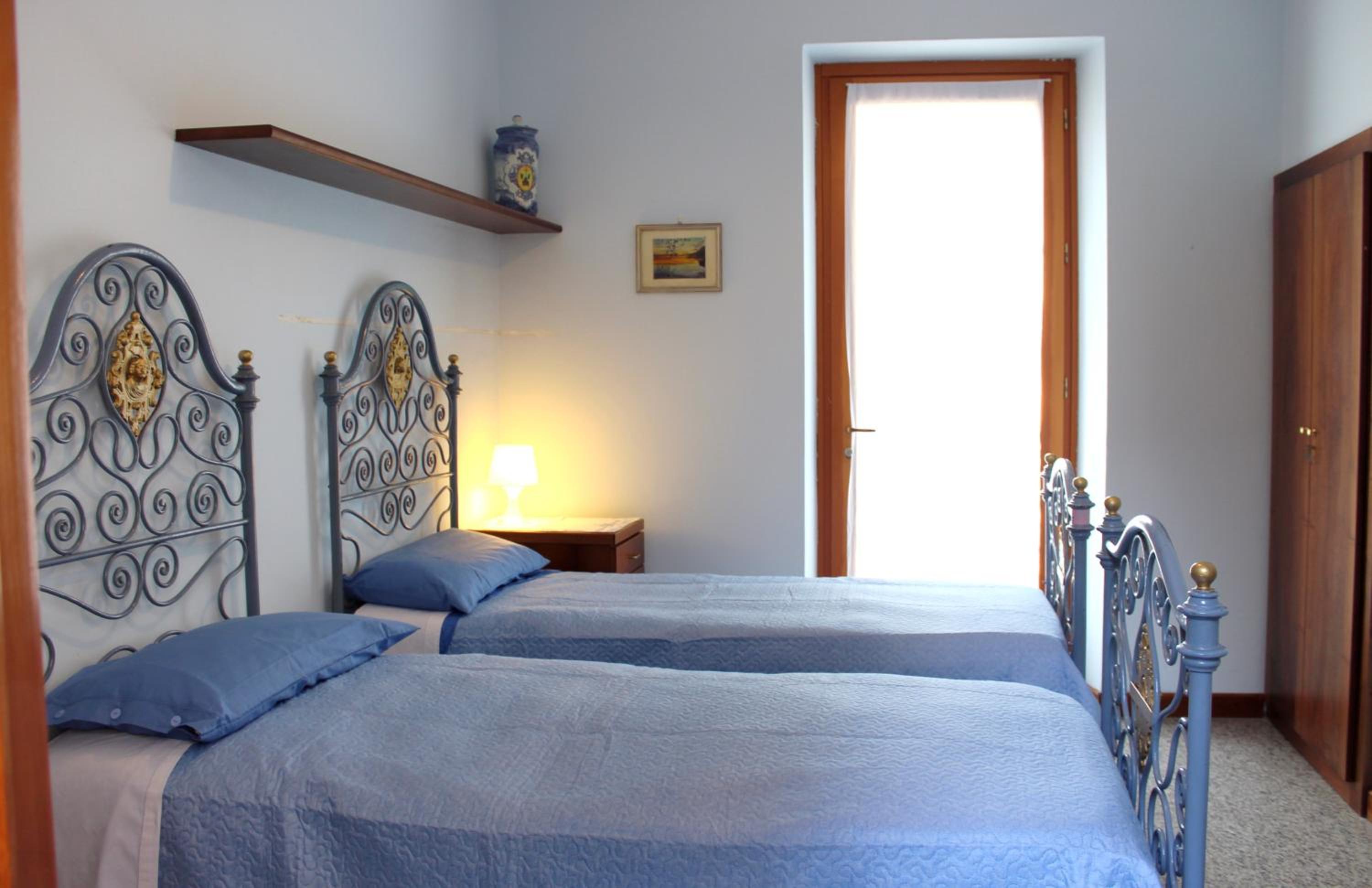 Two-Bedroom Apartment - Photo 7