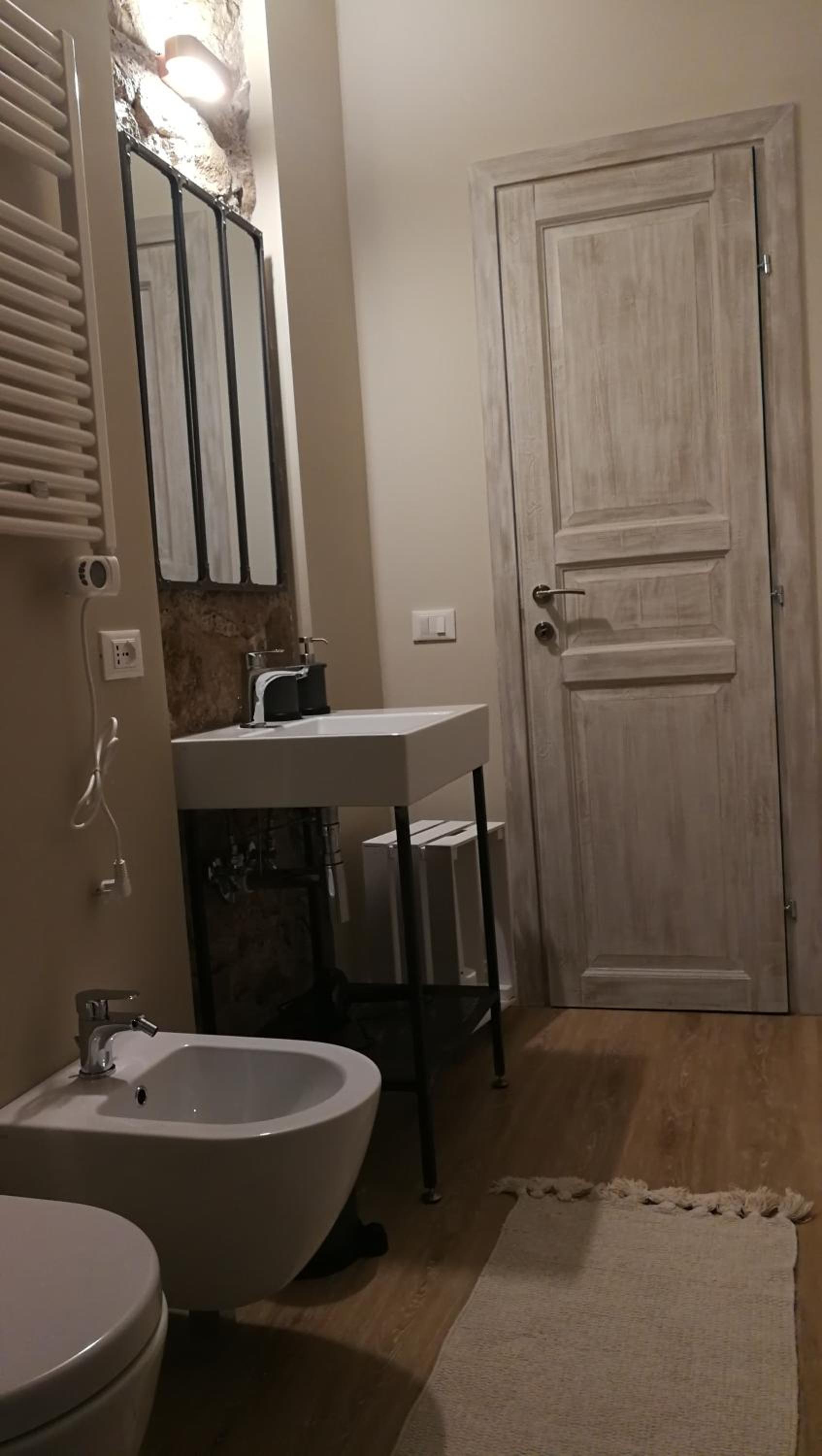 Double Room with Private Bathroom photo 2