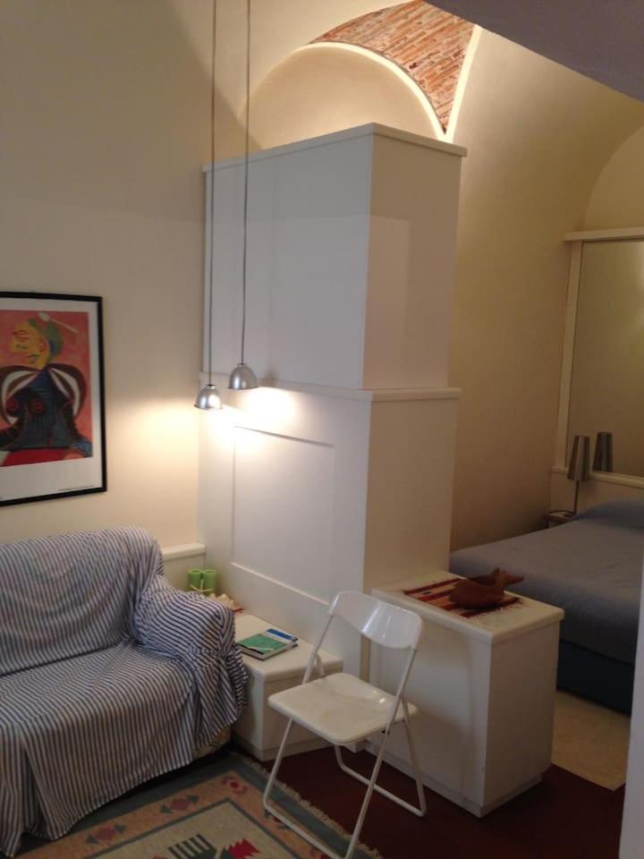 One-Bedroom Apartment - Photo 5