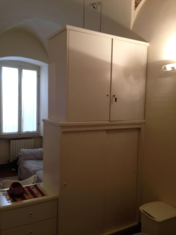 One-Bedroom Apartment - Photo 3