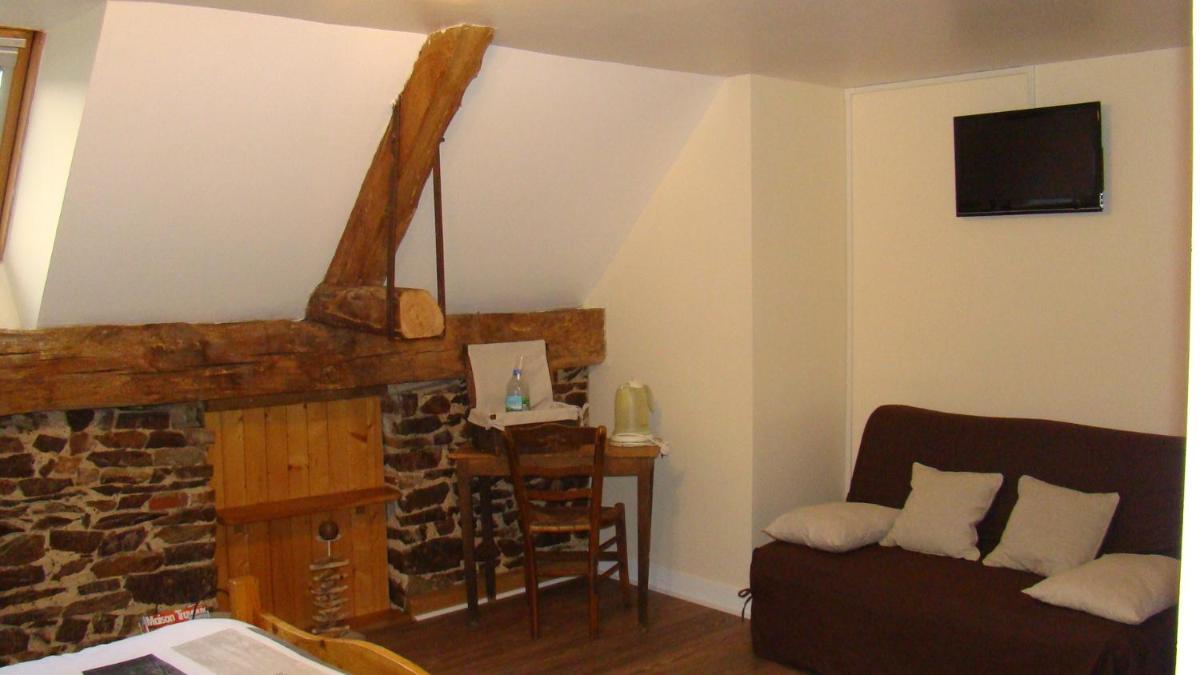 Quadruple Room (4 Adults) photo 3