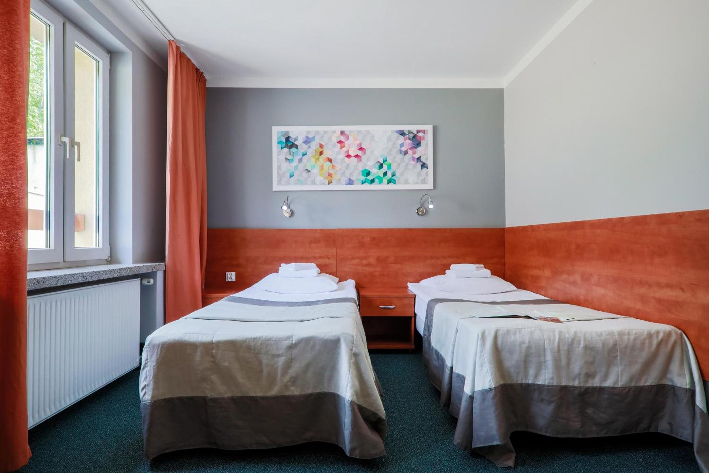 Economy Double or Twin Room photo 2