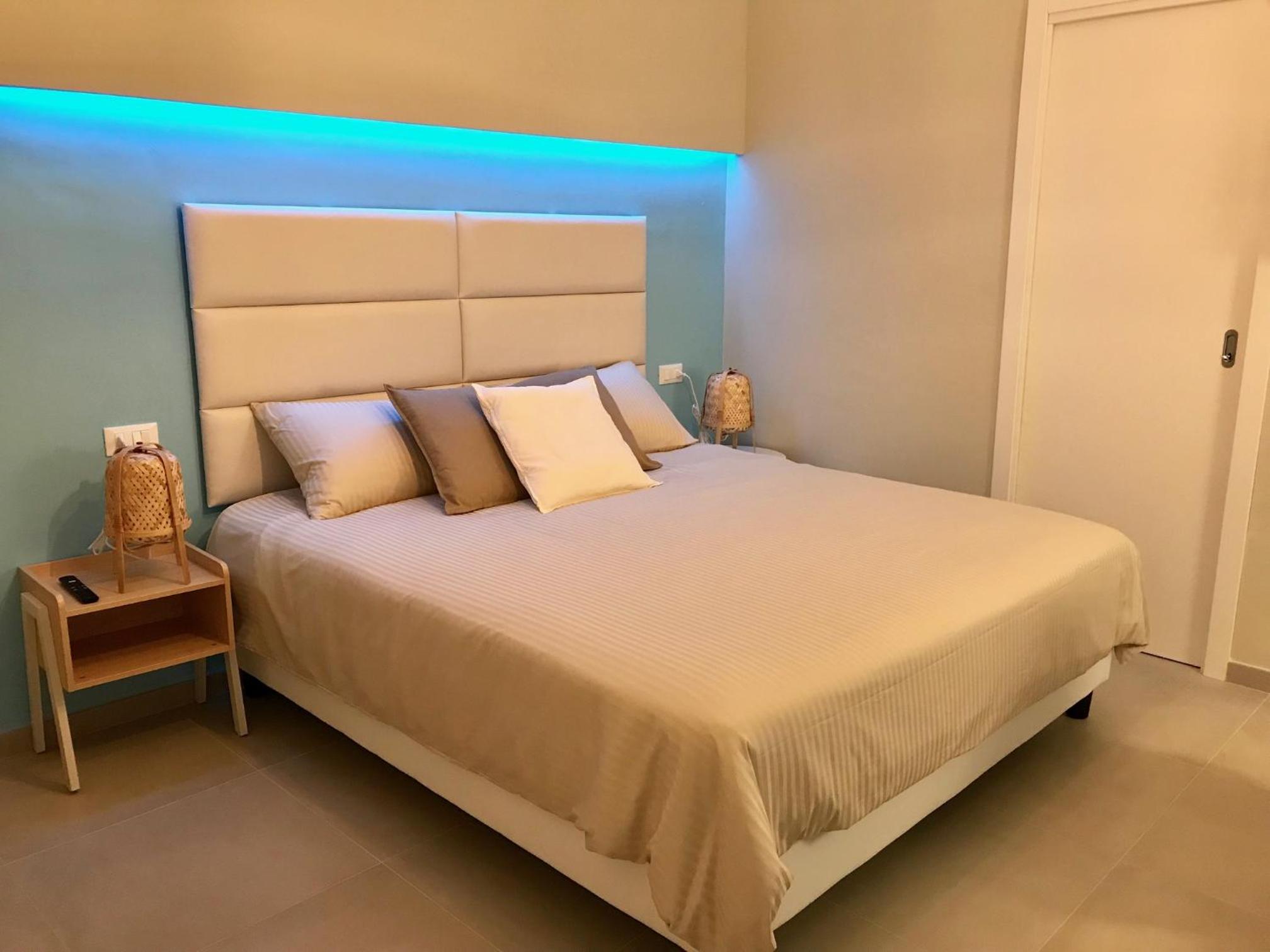 Superior King Room photo 1