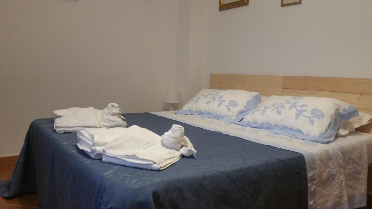 Large Double Room photo 3