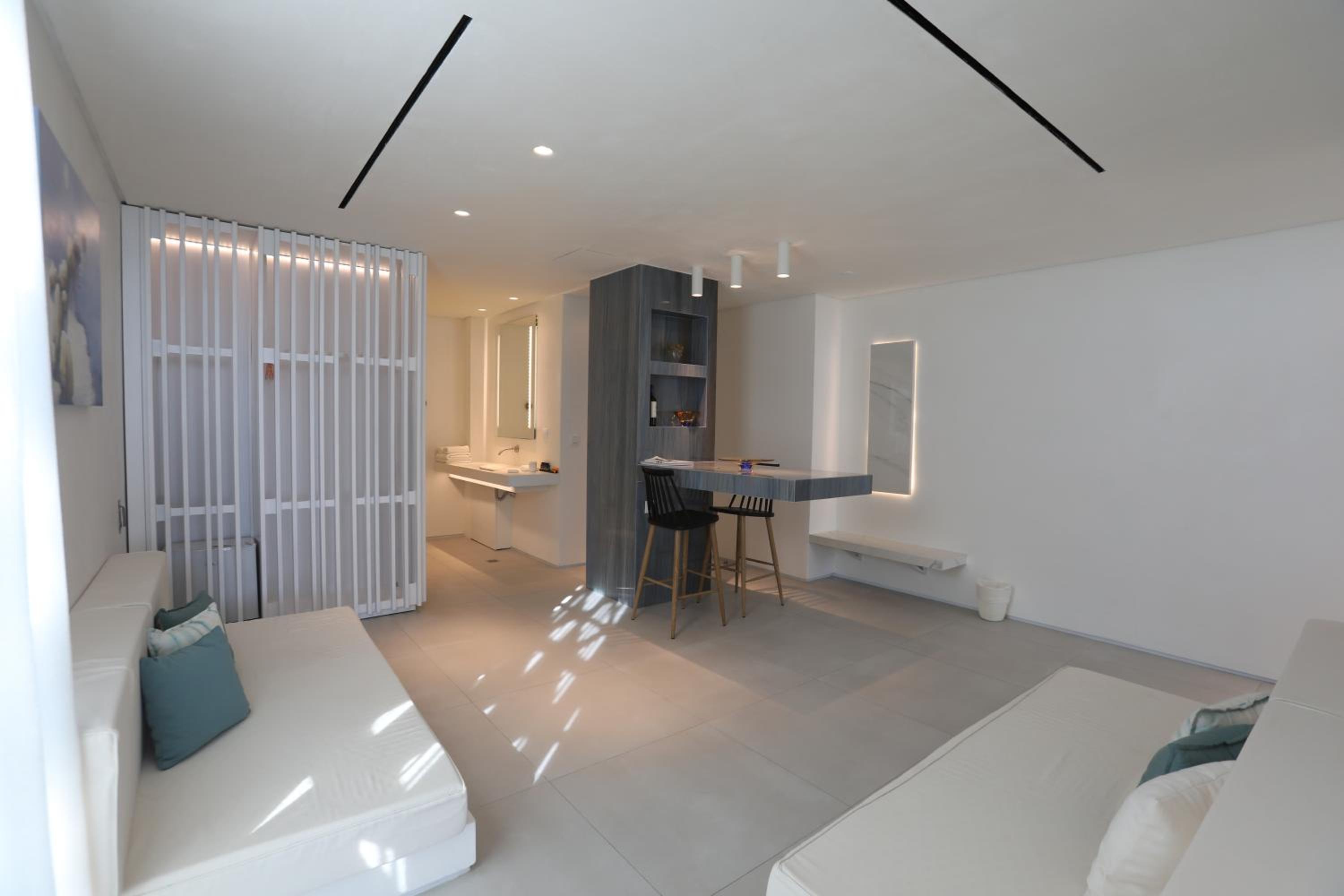 Deep Dream Suite with Private Pool and Sea View