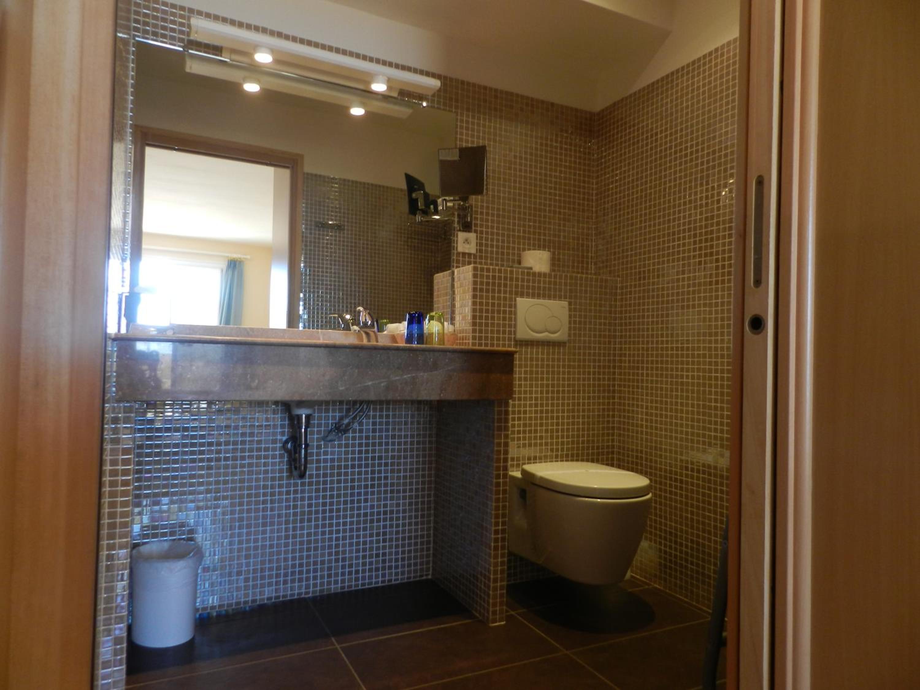 Family Room (Ground Floor) with Sea view photo 3
