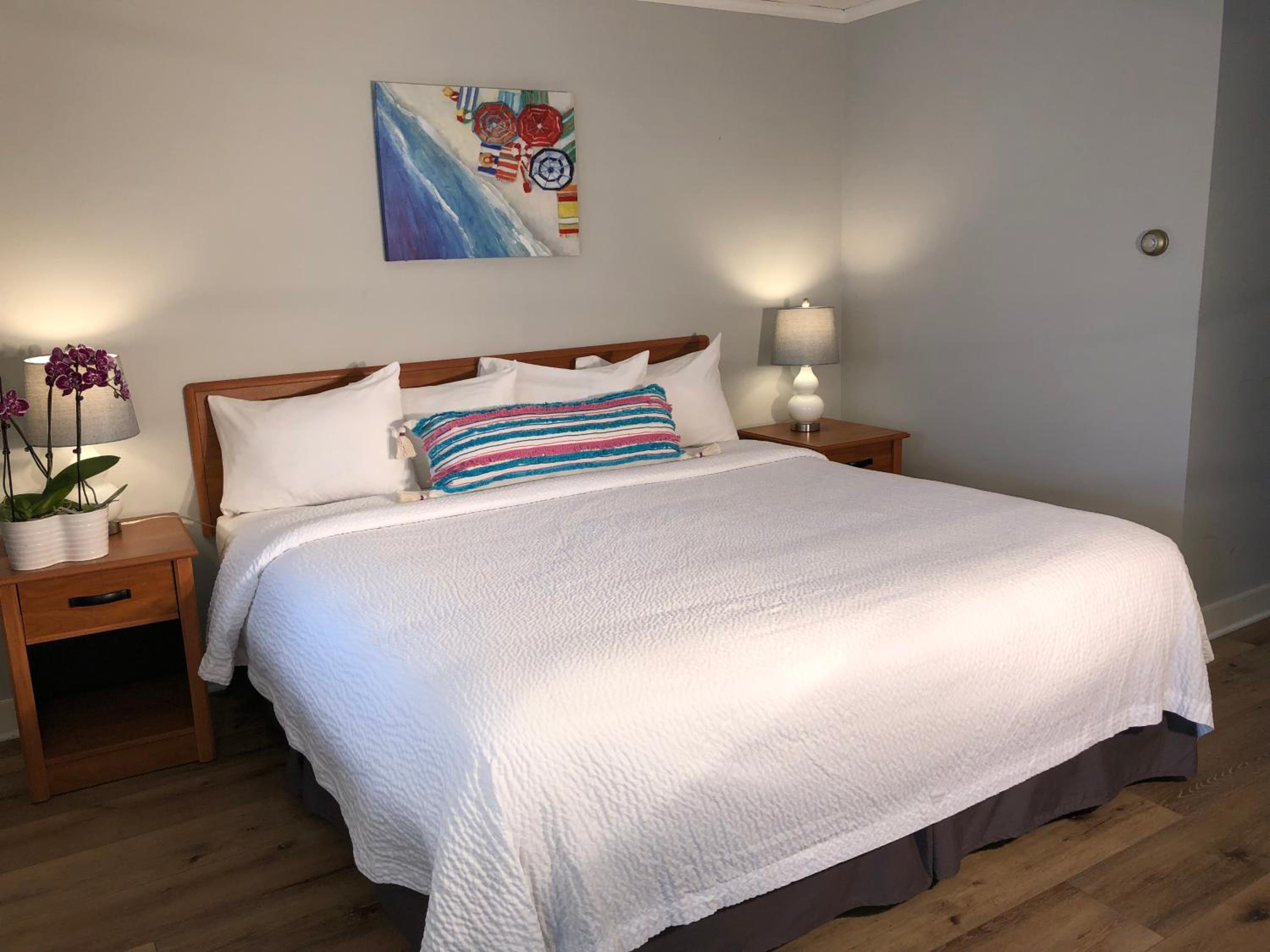 Standard King Room photo 2