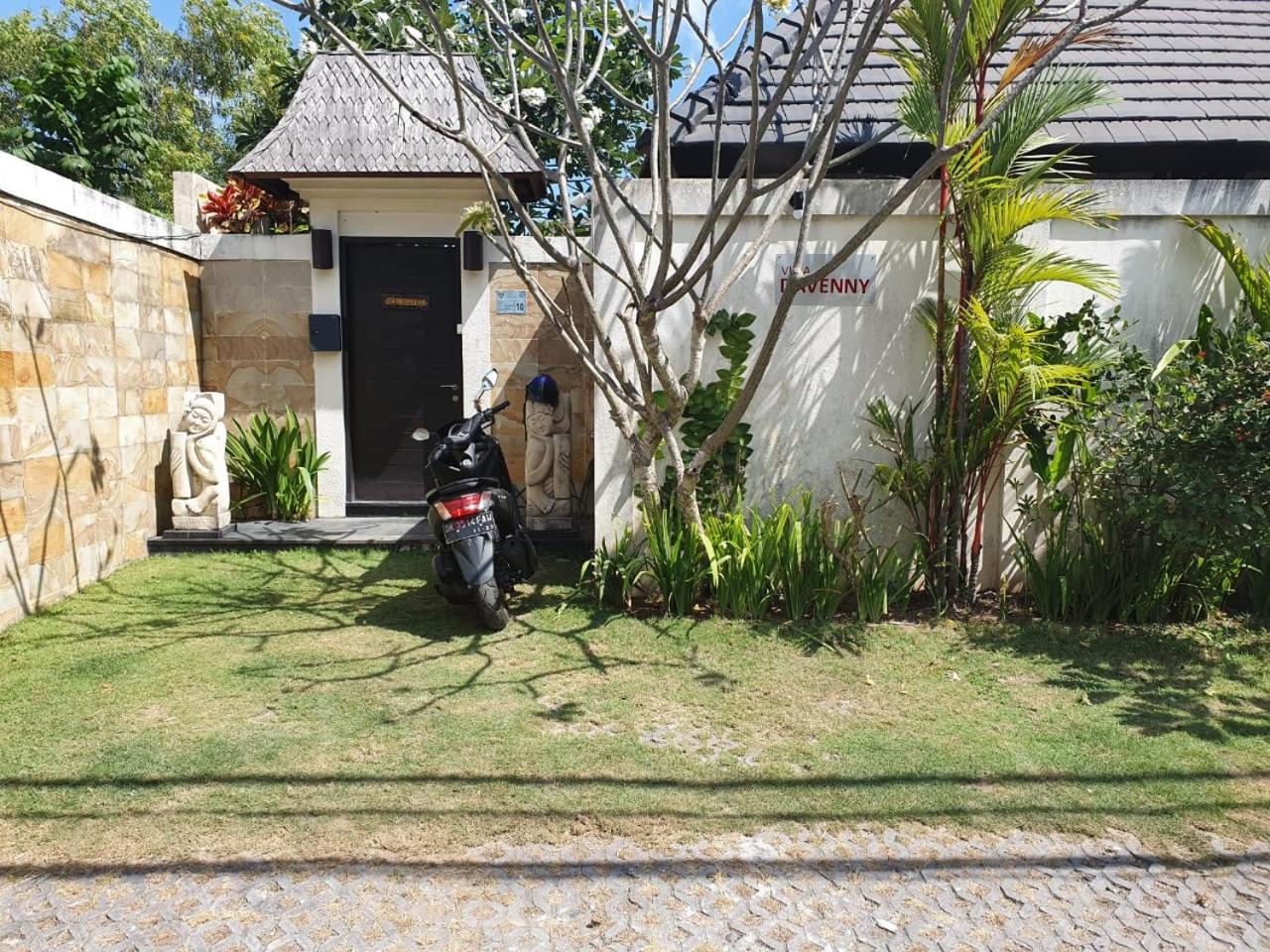 Three-Bedroom Villa - Photo 3