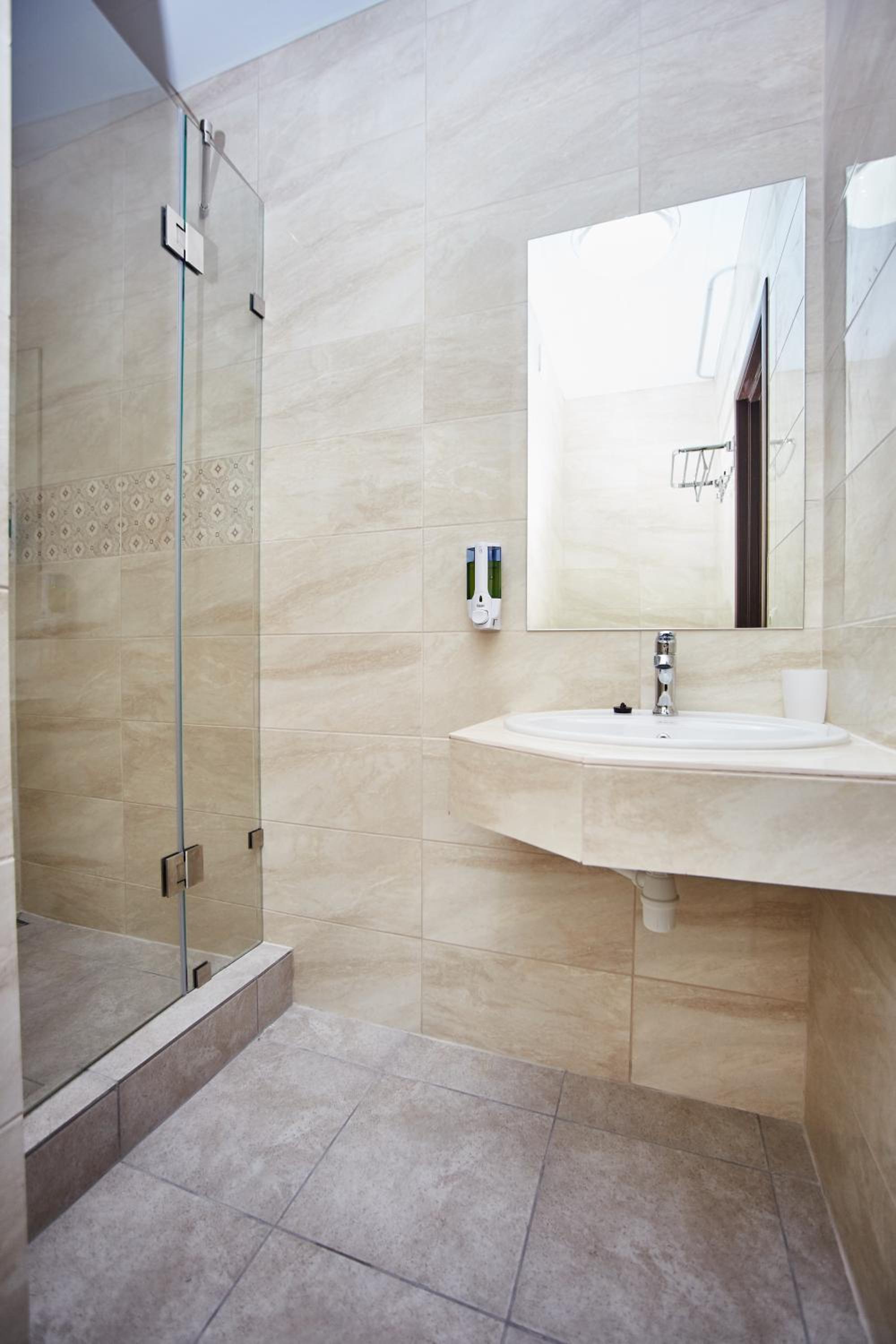 Luxury Quadruple Room photo 3