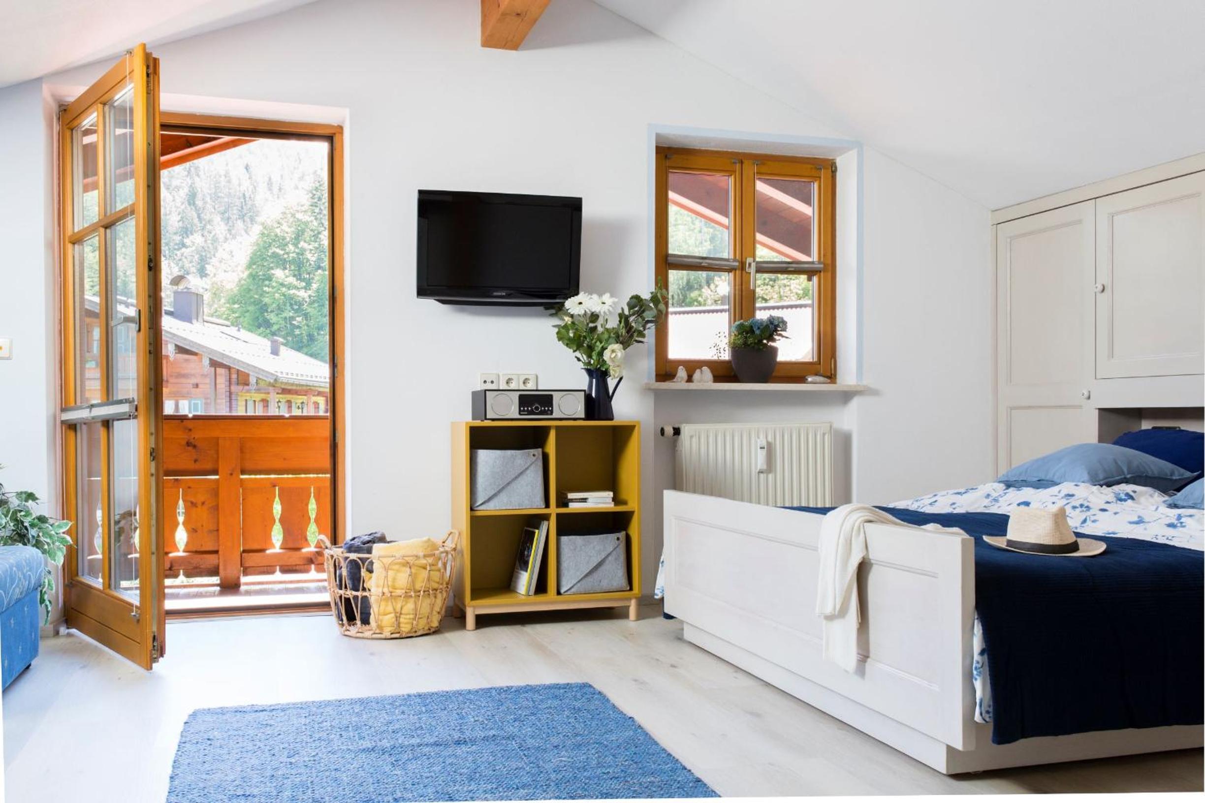Studio Apartment photo 1