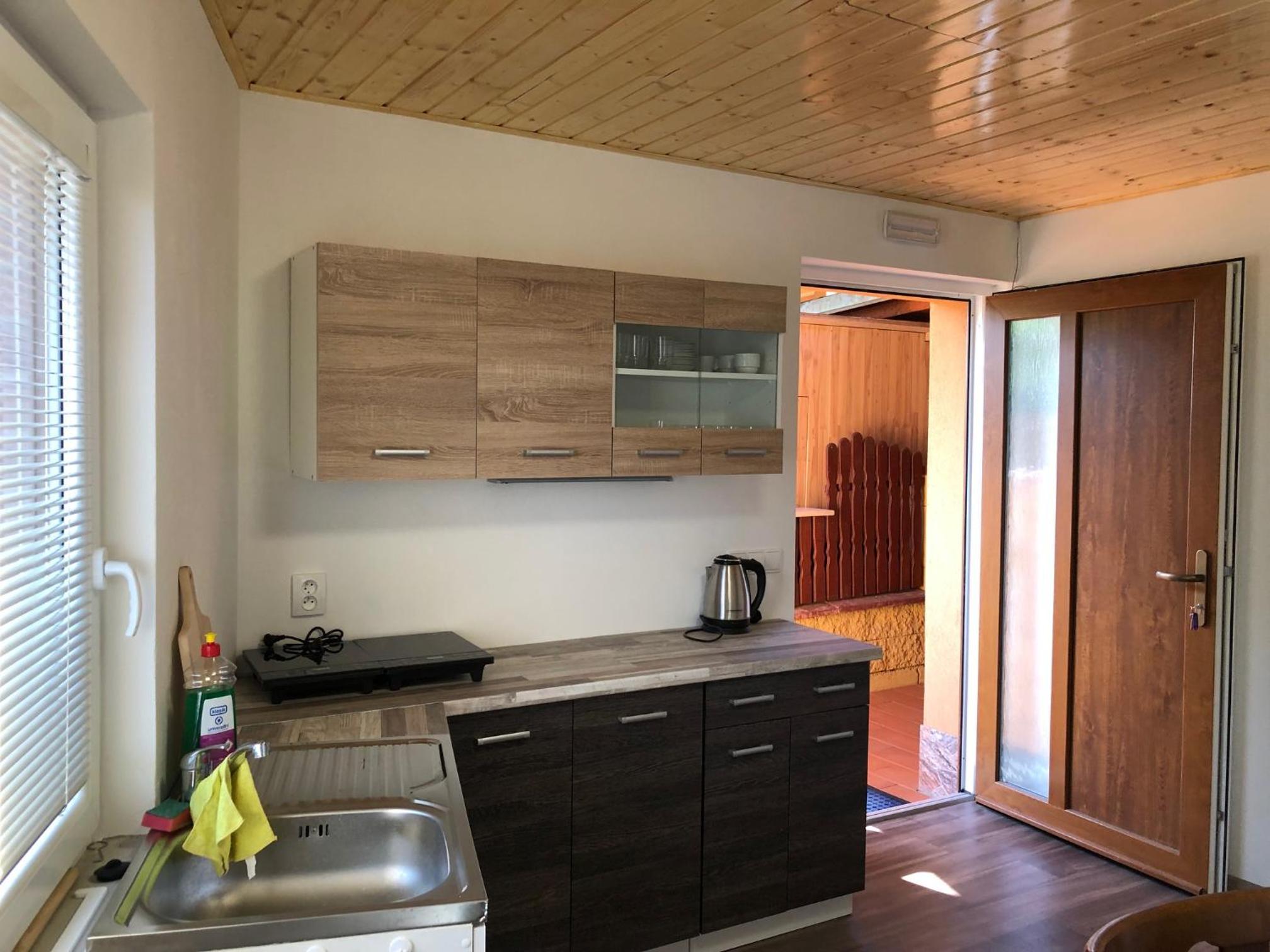 Family Room with Private Bathroom - Photo 4