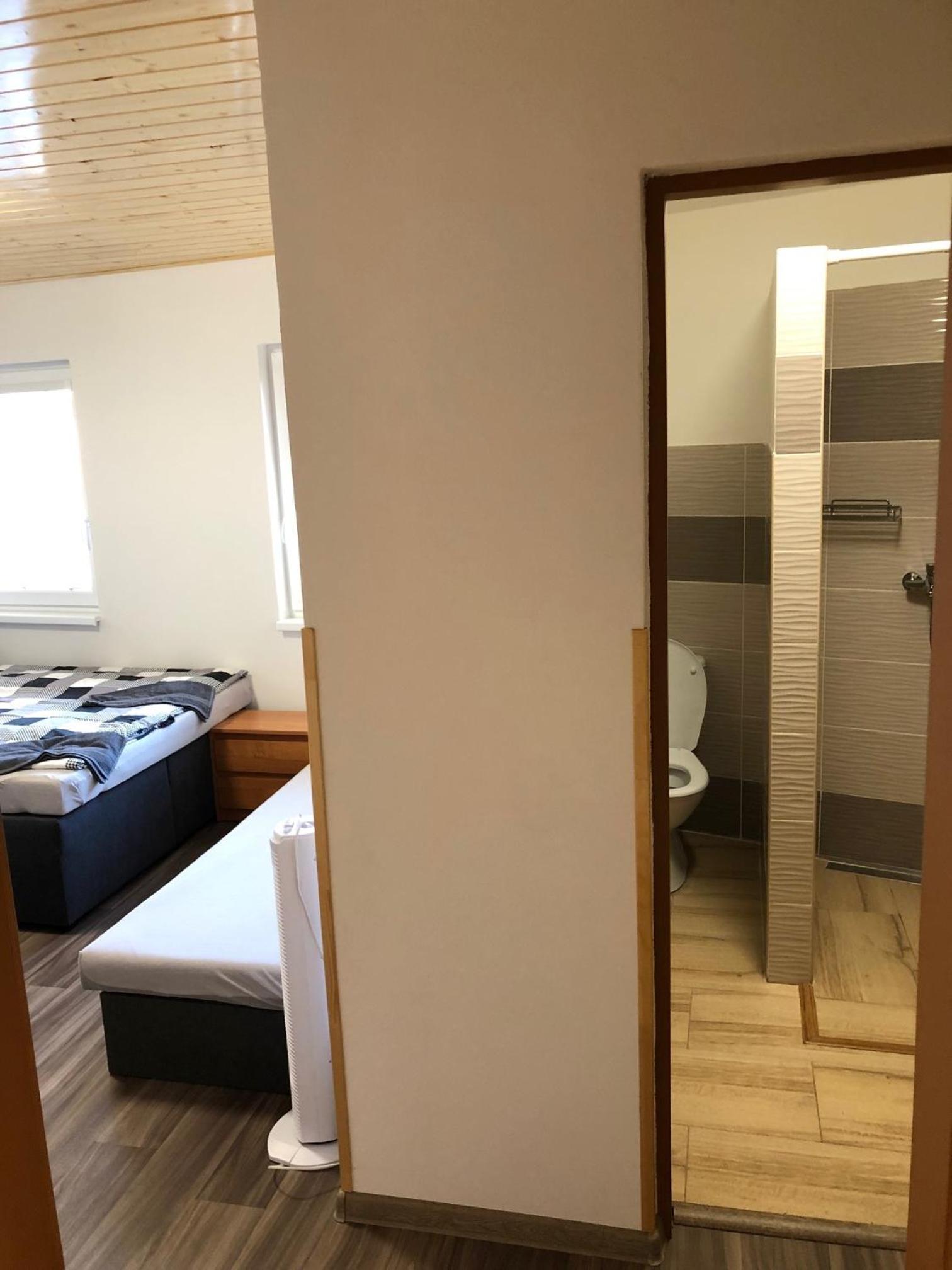 Family Room with Private Bathroom - Photo 7