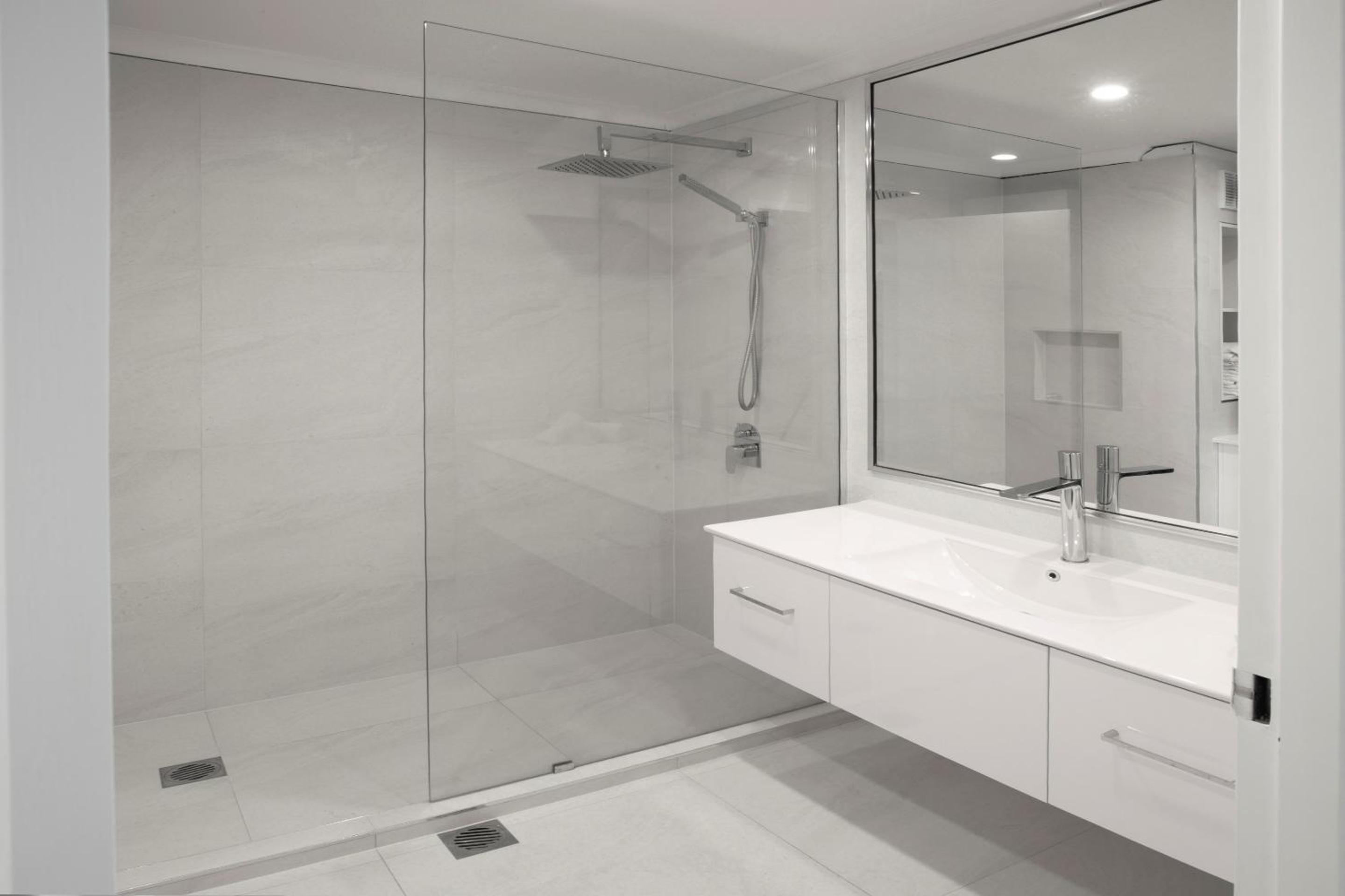 Premium Two-Bedroom Apartment with Ocean View thumbnail 6