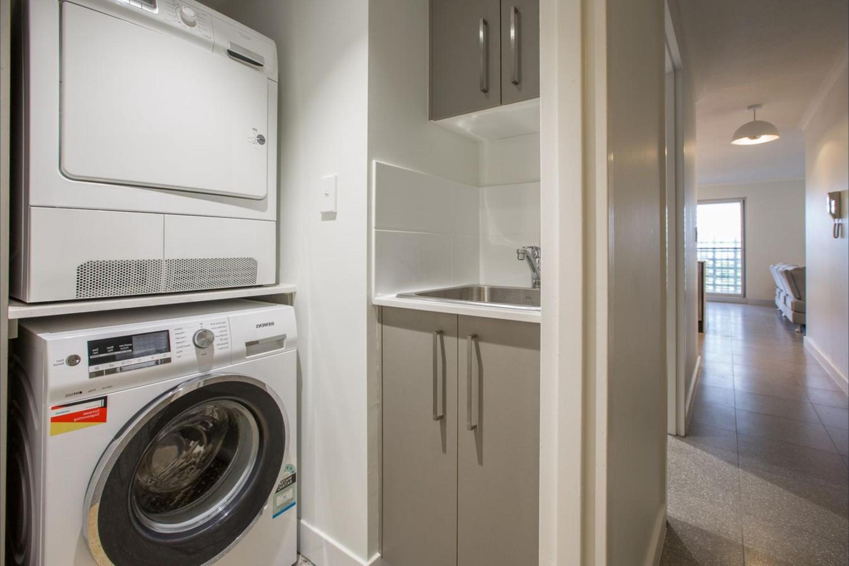Luxury Two-Bedroom Apartment at Ground Floor thumbnail 6