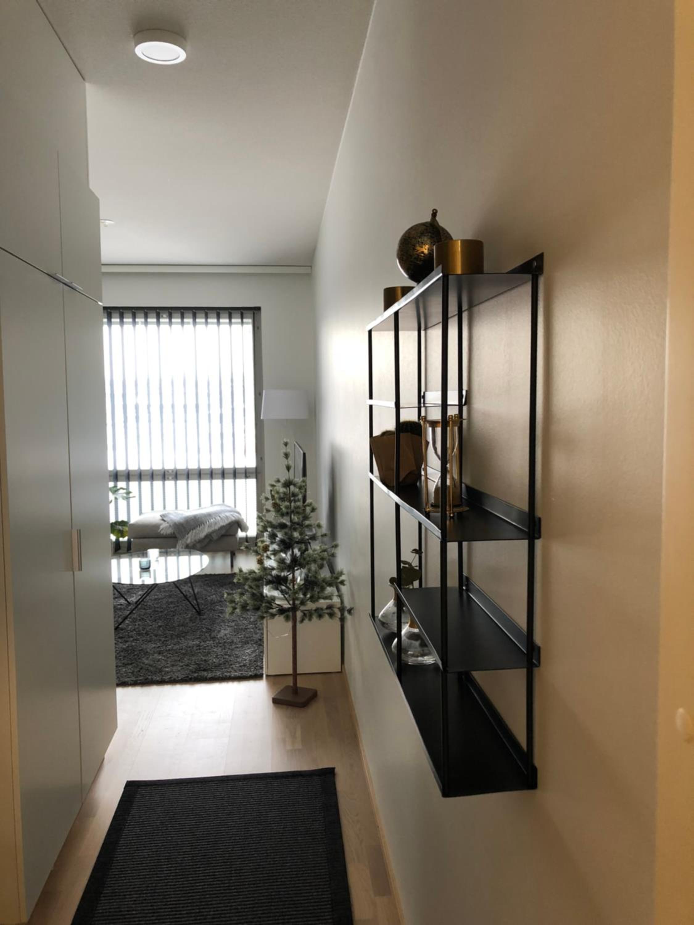 One-Bedroom Apartment photo 3