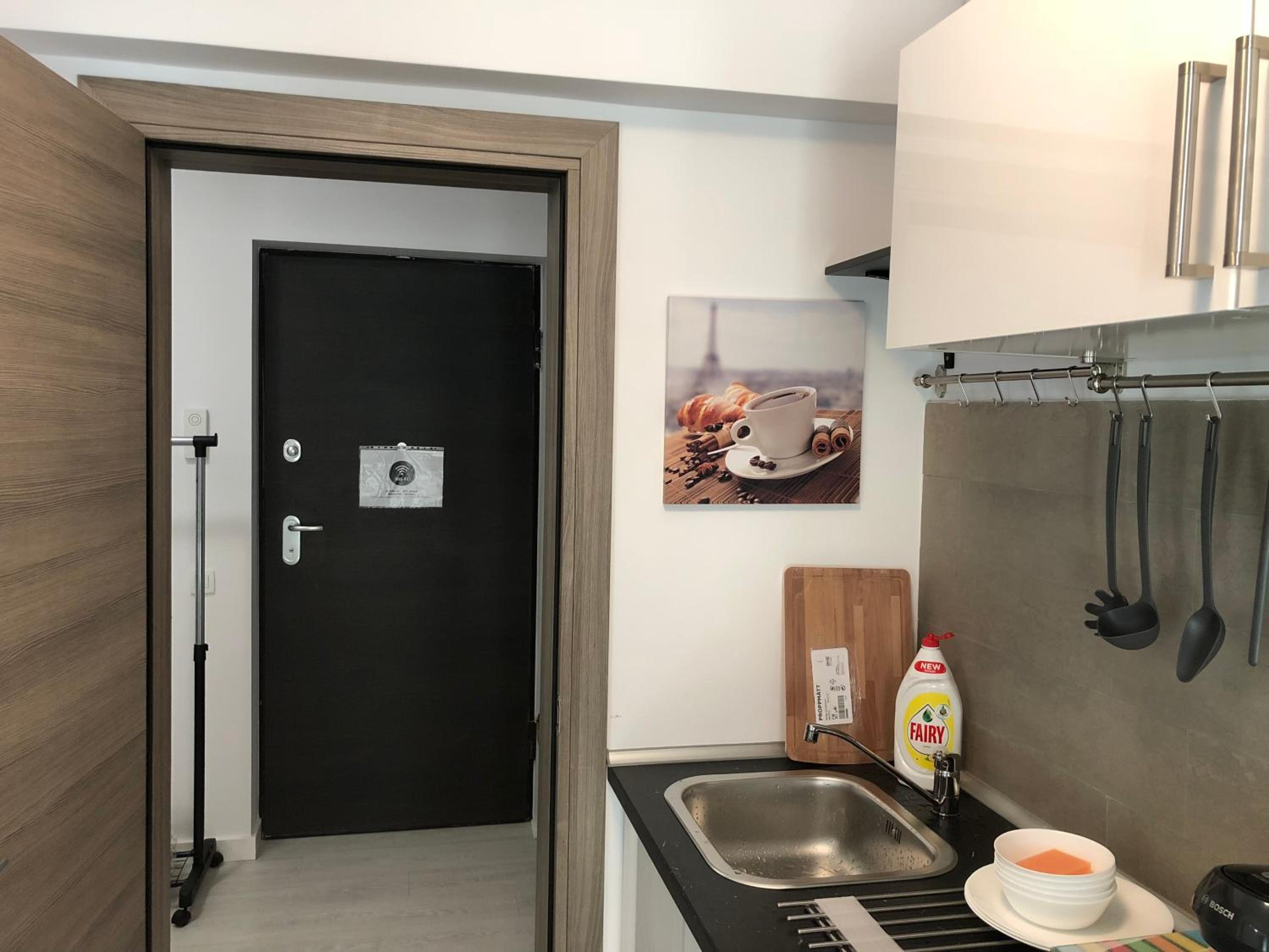 One-Bedroom Apartment - Photo 16