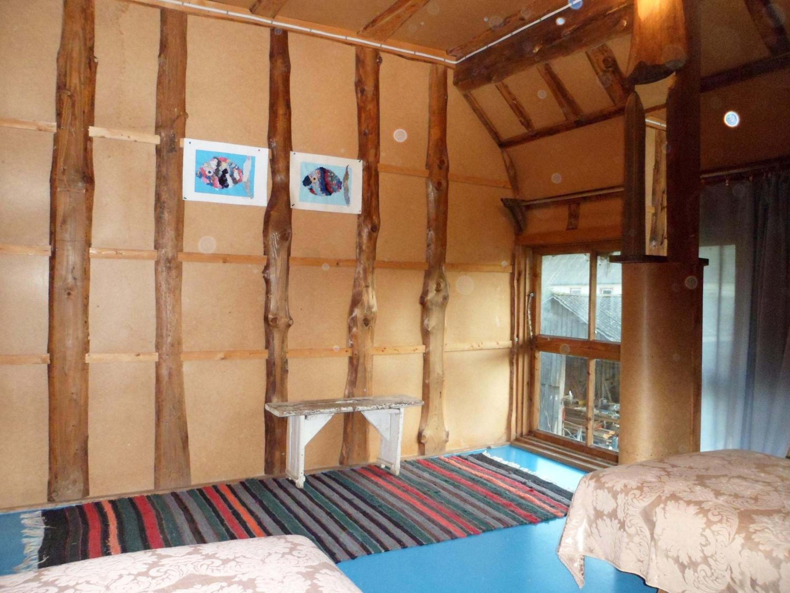 Twin Room - Photo 3