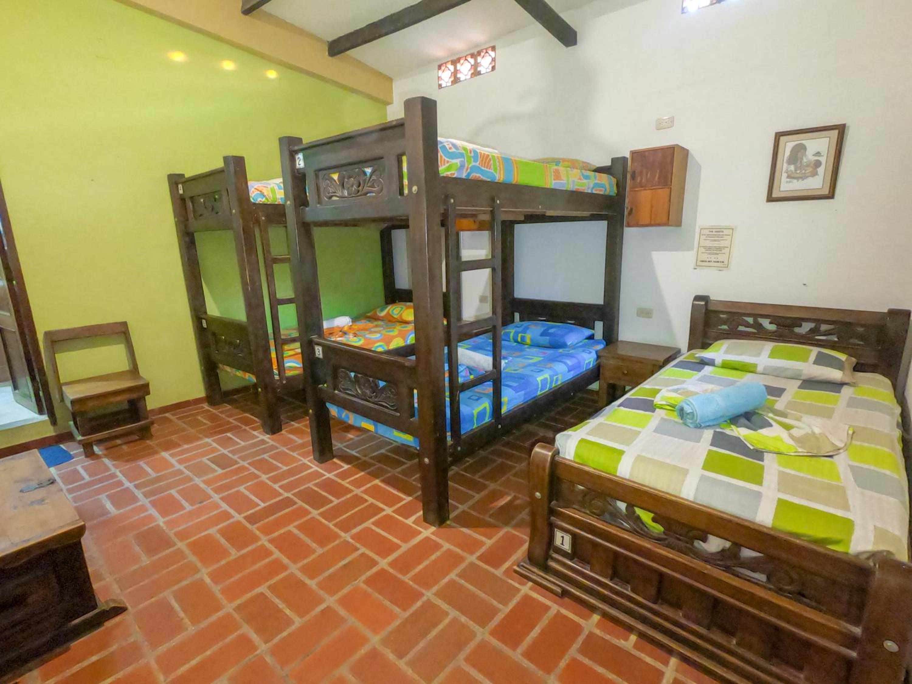 Single Bed in Mixed Dormitory Room photo 1