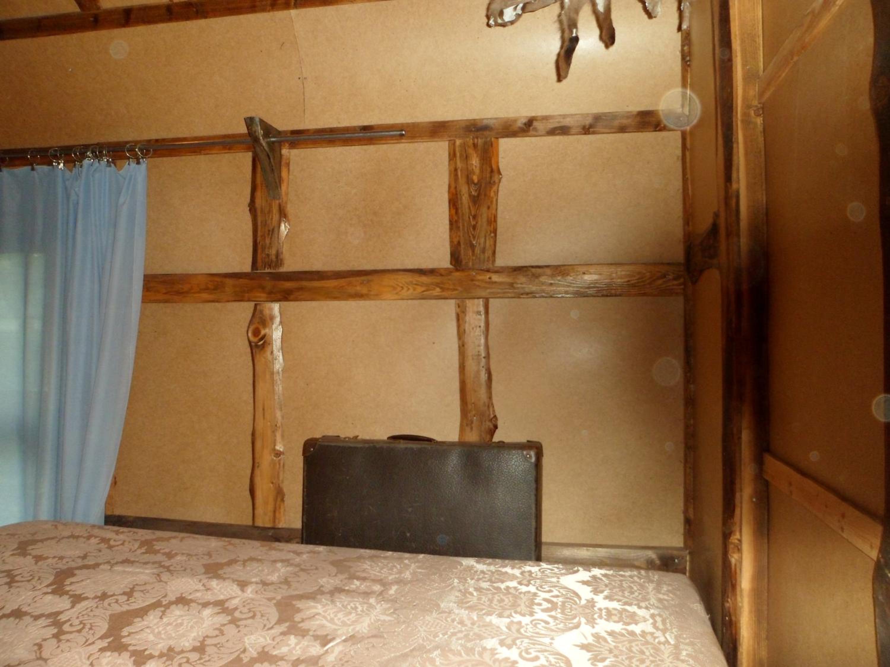 Twin Room - Photo 4