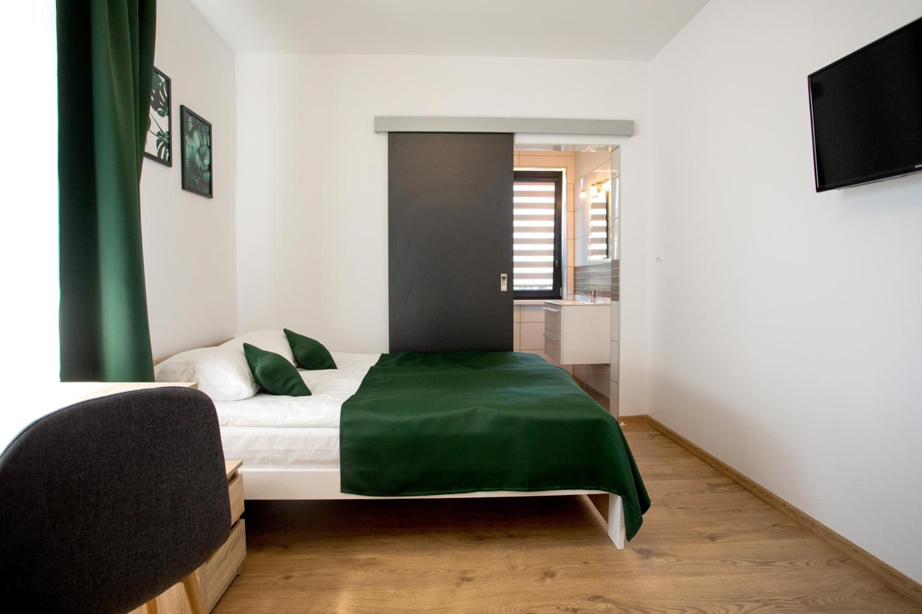 Double Room with Private Bathroom photo 2