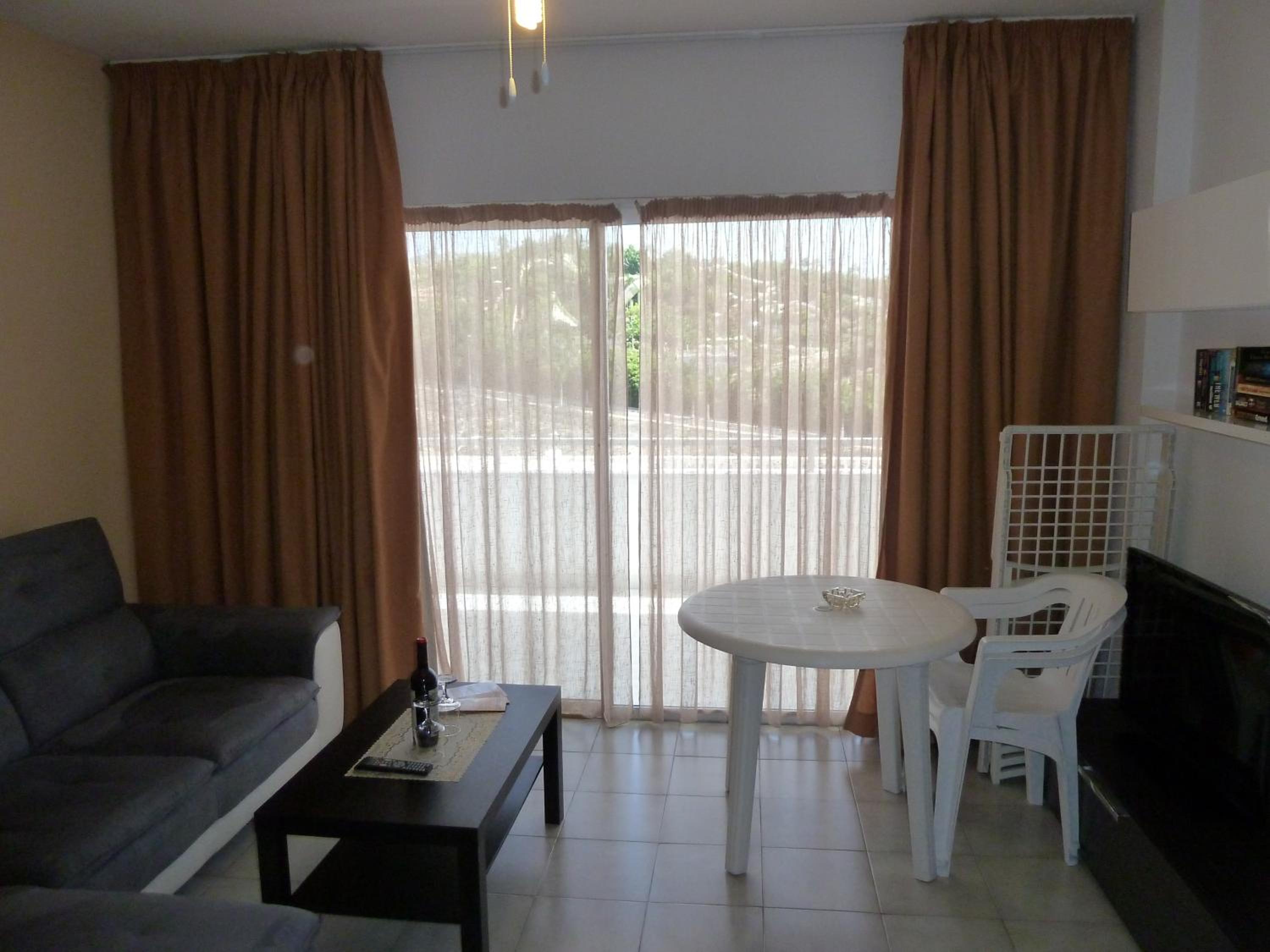 Studio Apartment photo 3