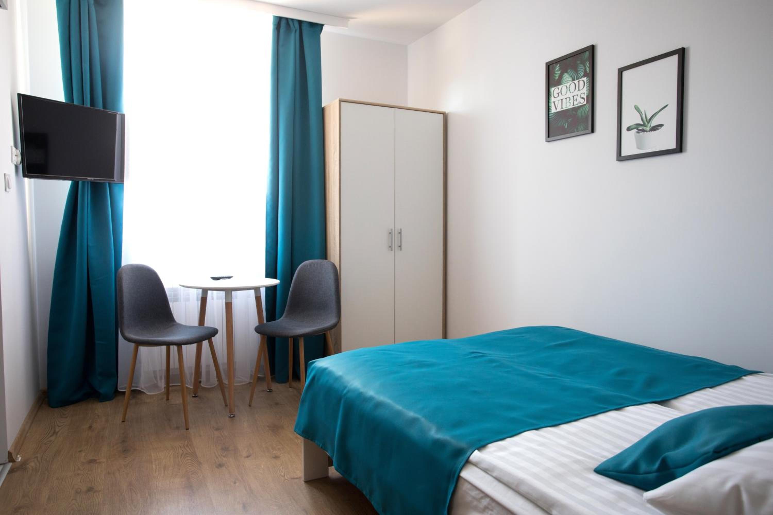 Double Room with Private Bathroom photo 3