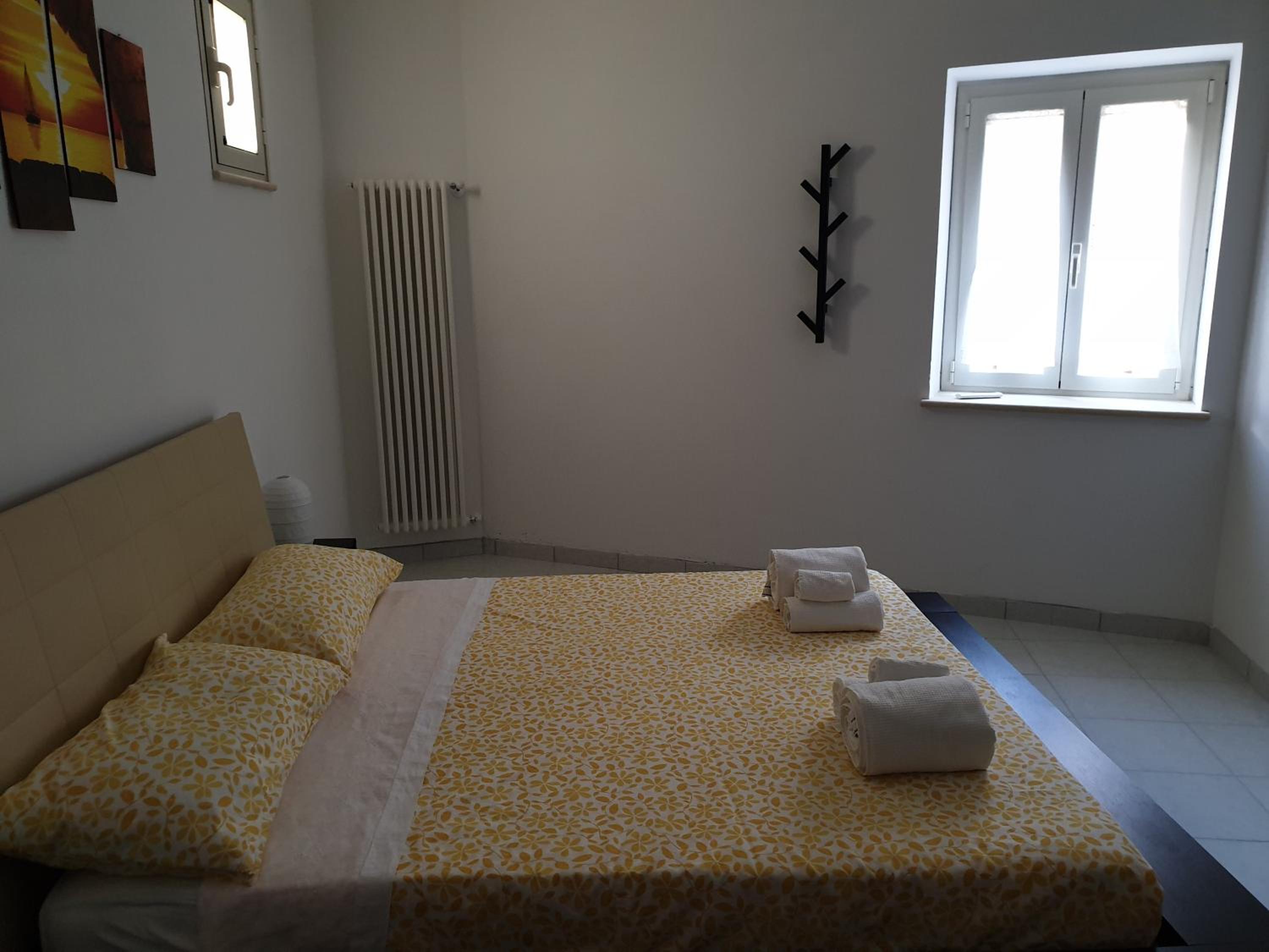 Double Room - Photo 8