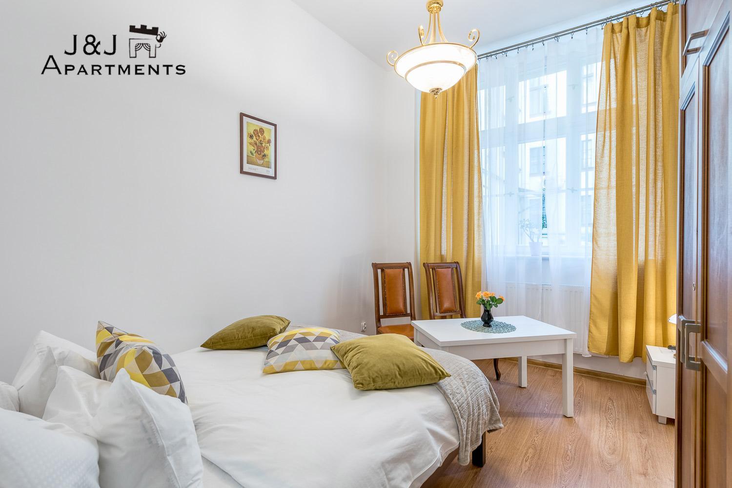 One-Bedroom Apartment - Photo 18
