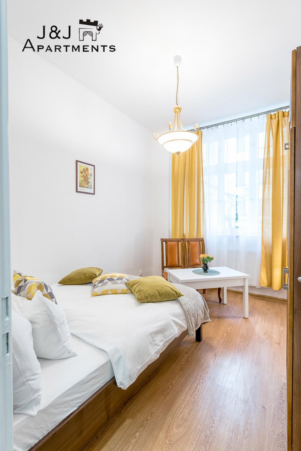 One-Bedroom Apartment - Photo 20