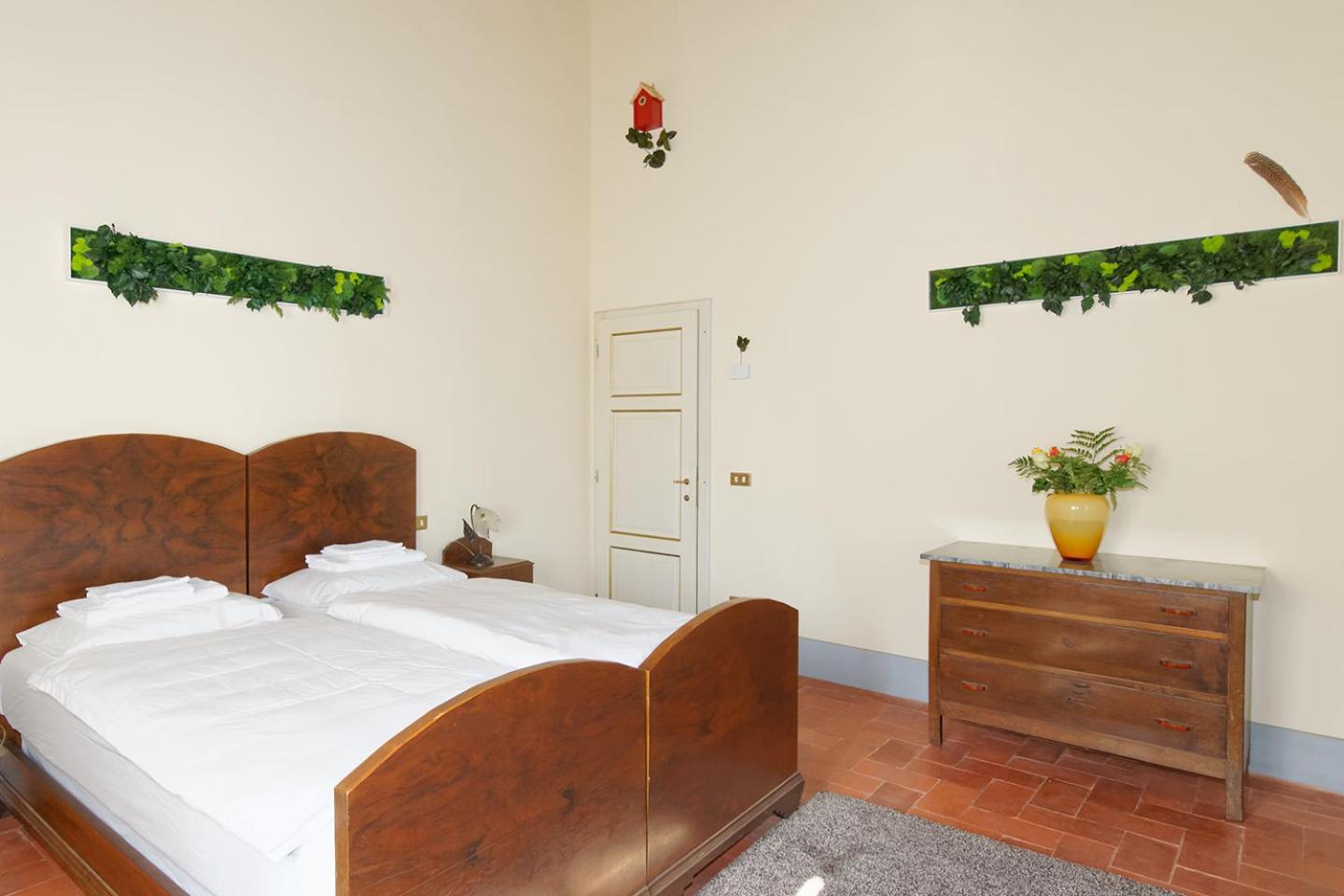 Large Double or Twin Room photo 1