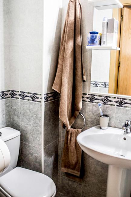 Single Room with Private Bathroom photo 3