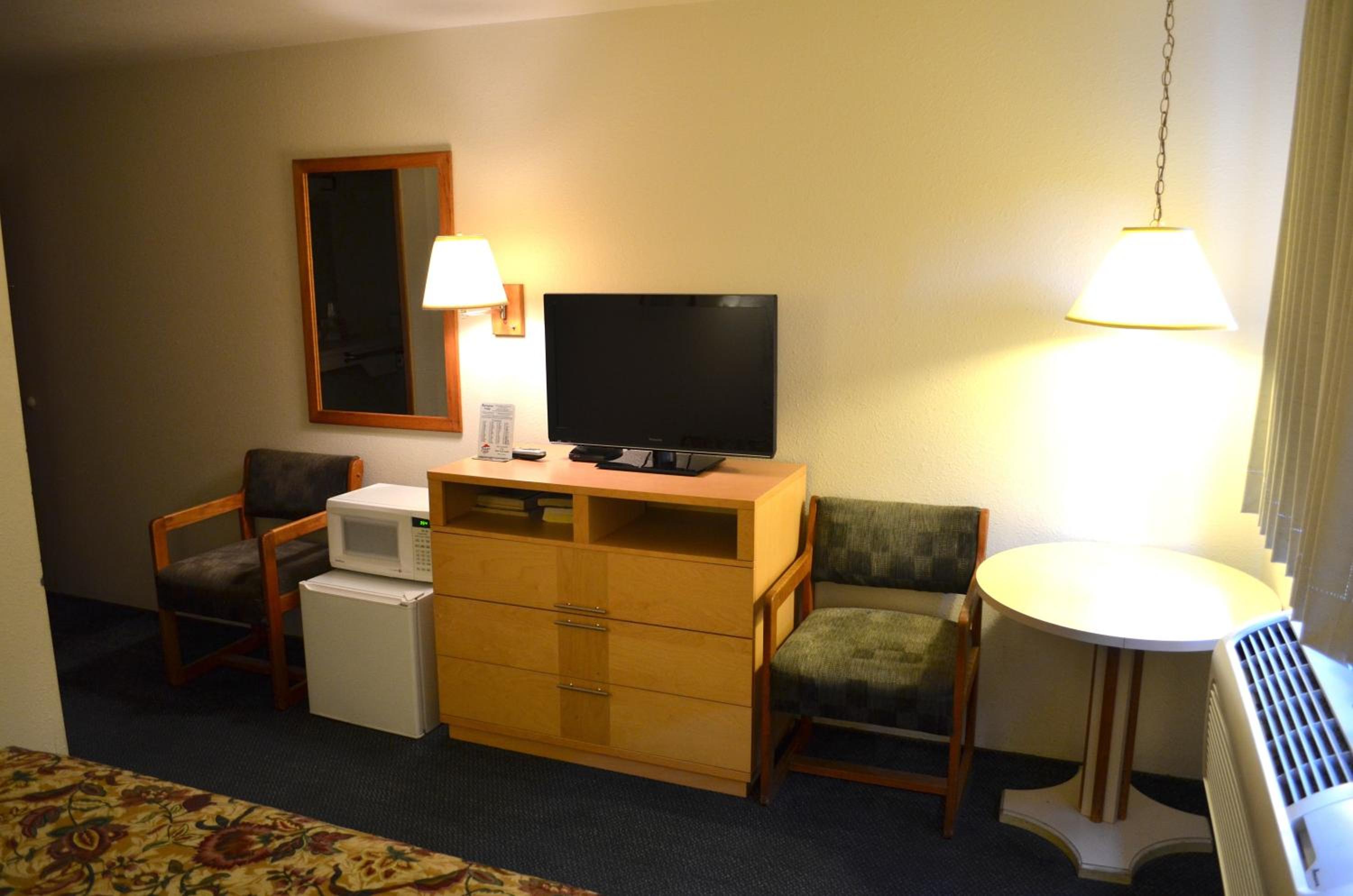 Queen Room - Photo 2