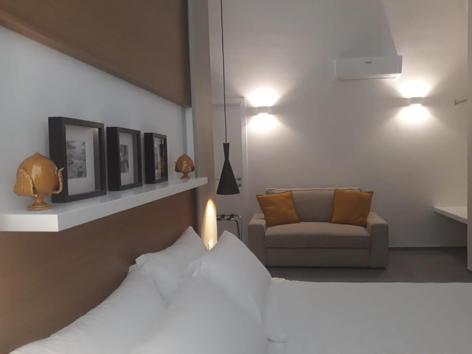 Deluxe Double Room with Shower photo 2