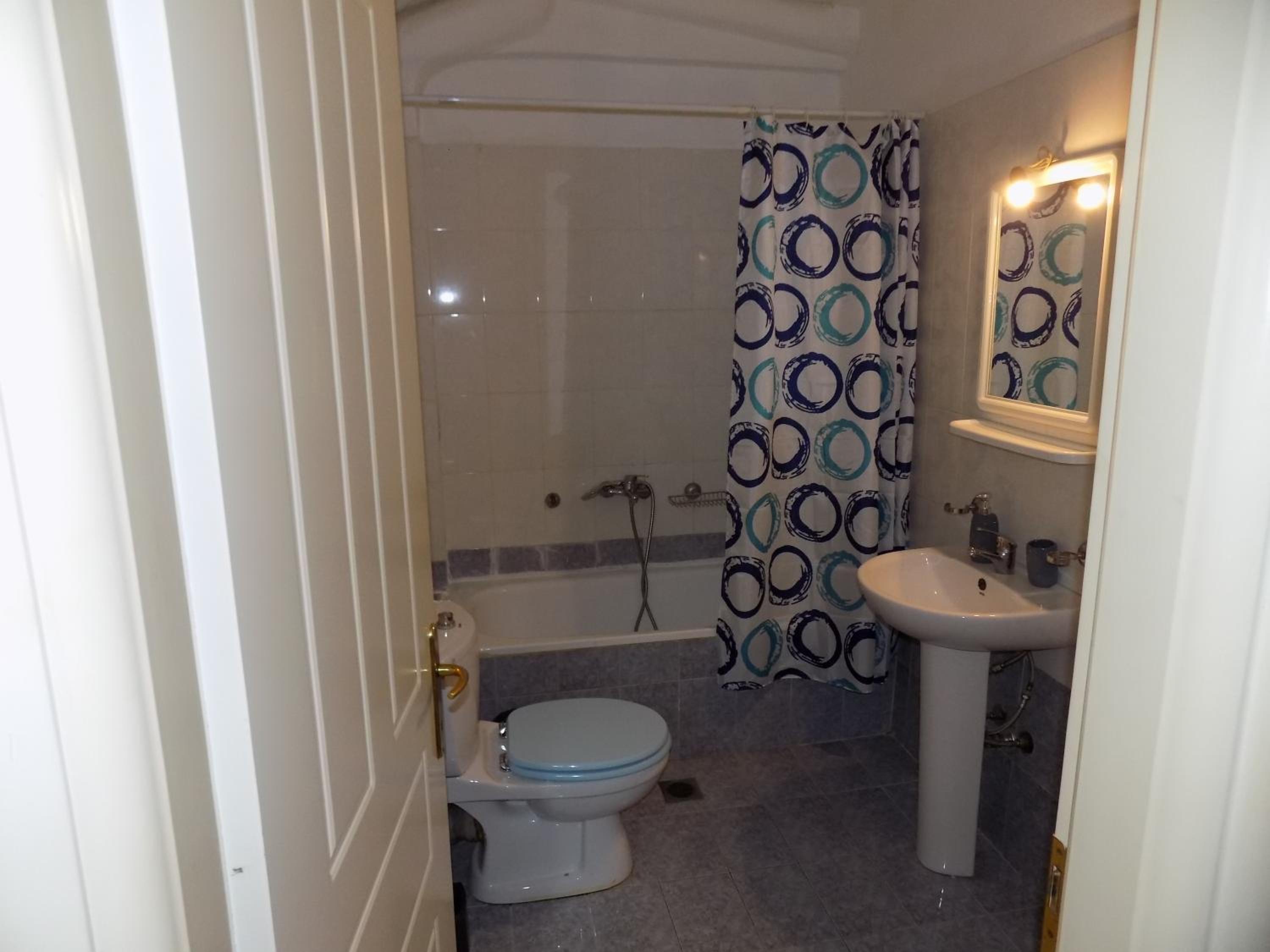 Apartment - Photo 40
